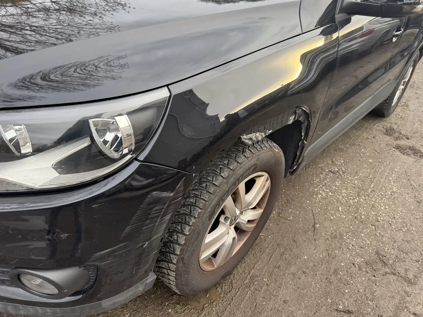 Volkswagen Tiguan 1.4 TSI Front Sport MOTEUR TOURNE Noir - 2