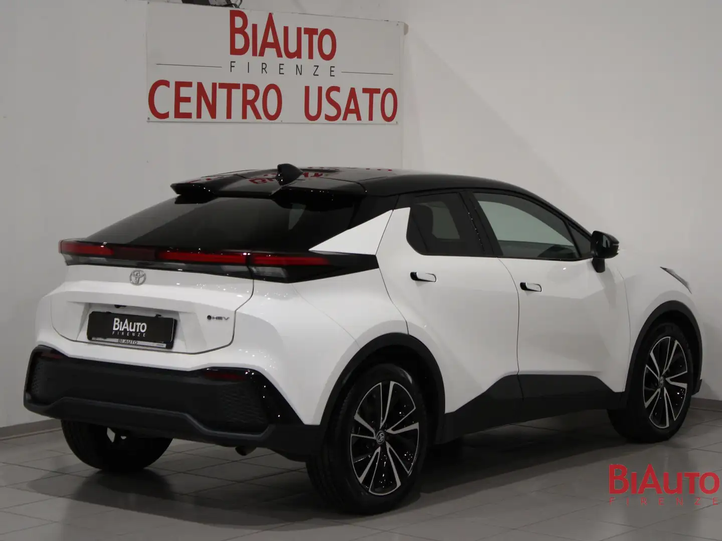 Toyota C-HR C-HR 1.8 HV Lounge Bianco - 2