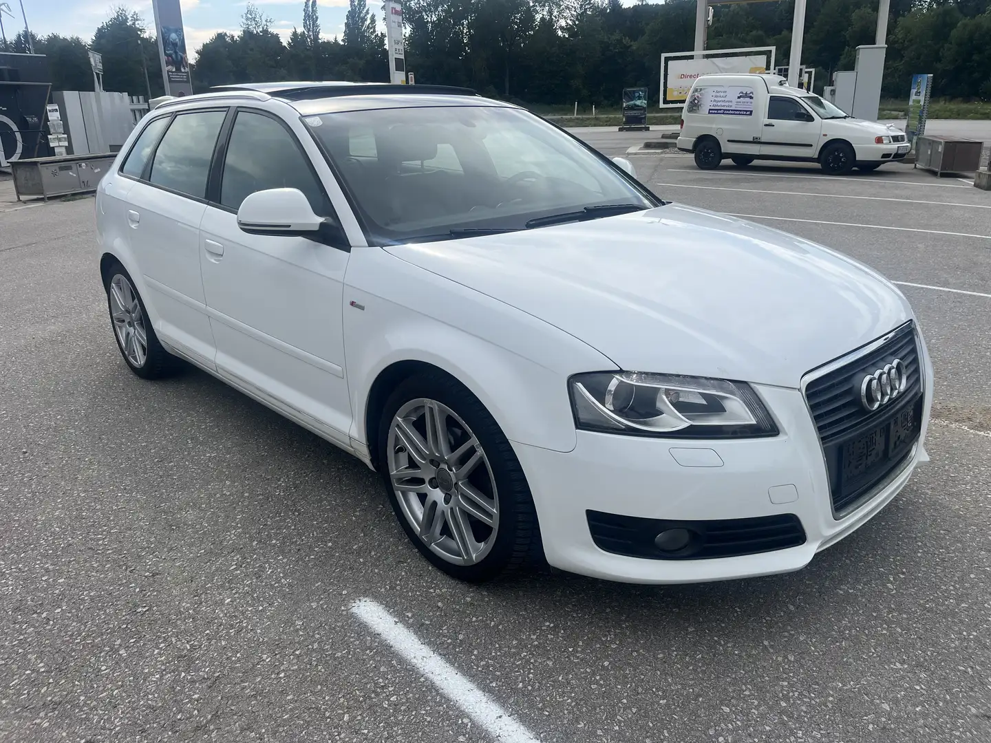 Audi A3 SB 1,4 TFSI Attraction - 1
