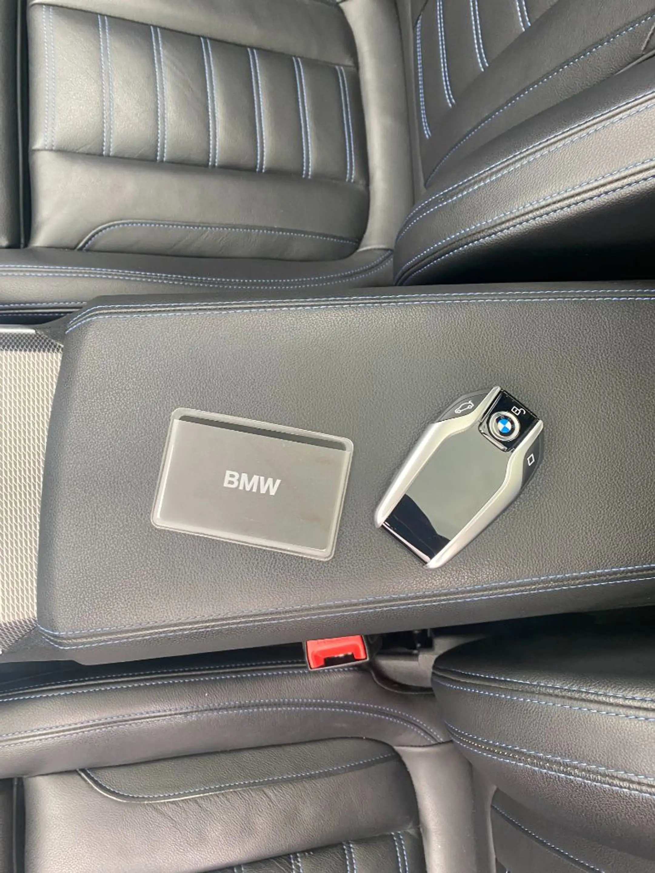 BMW 330 i Lim/MSPORT/HUD/LASER/360°/ACC/STANDHZ/H&K/ — photo 7