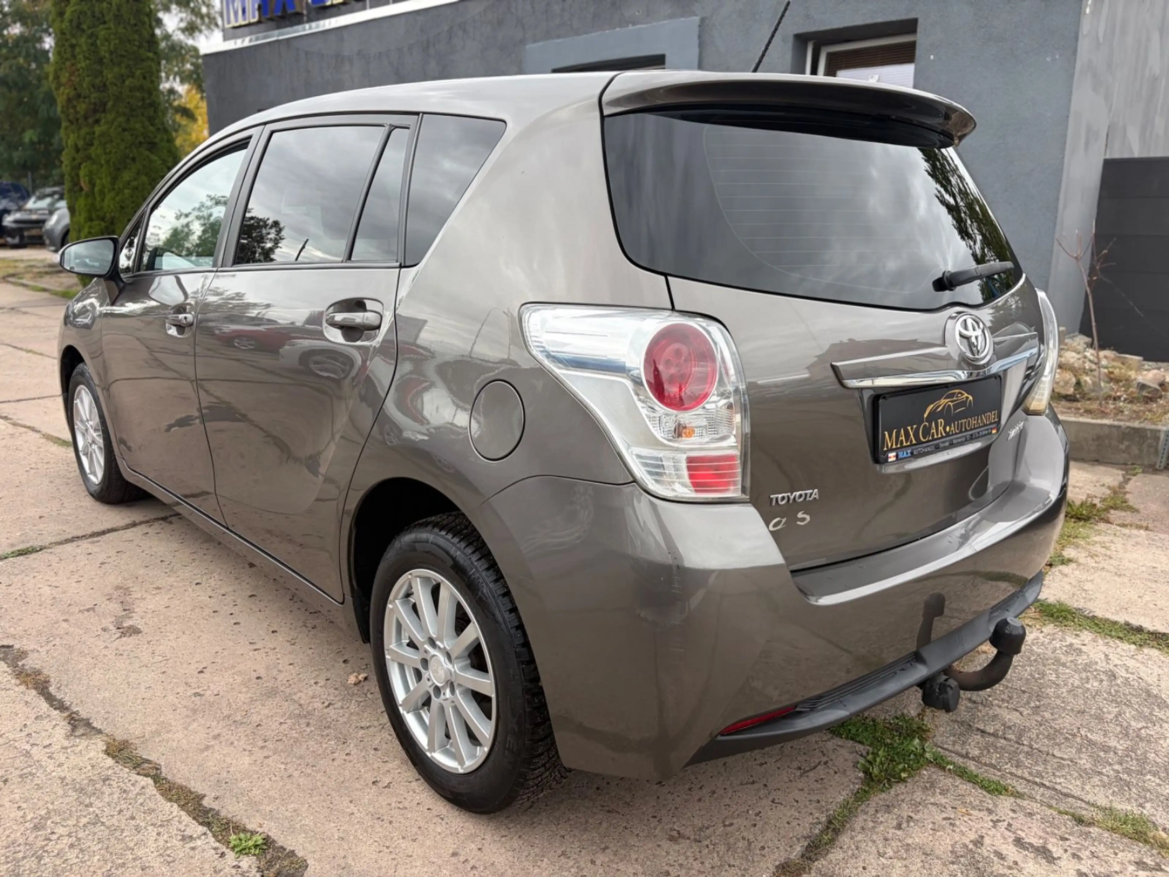 Toyota Verso Comfort — photo 7