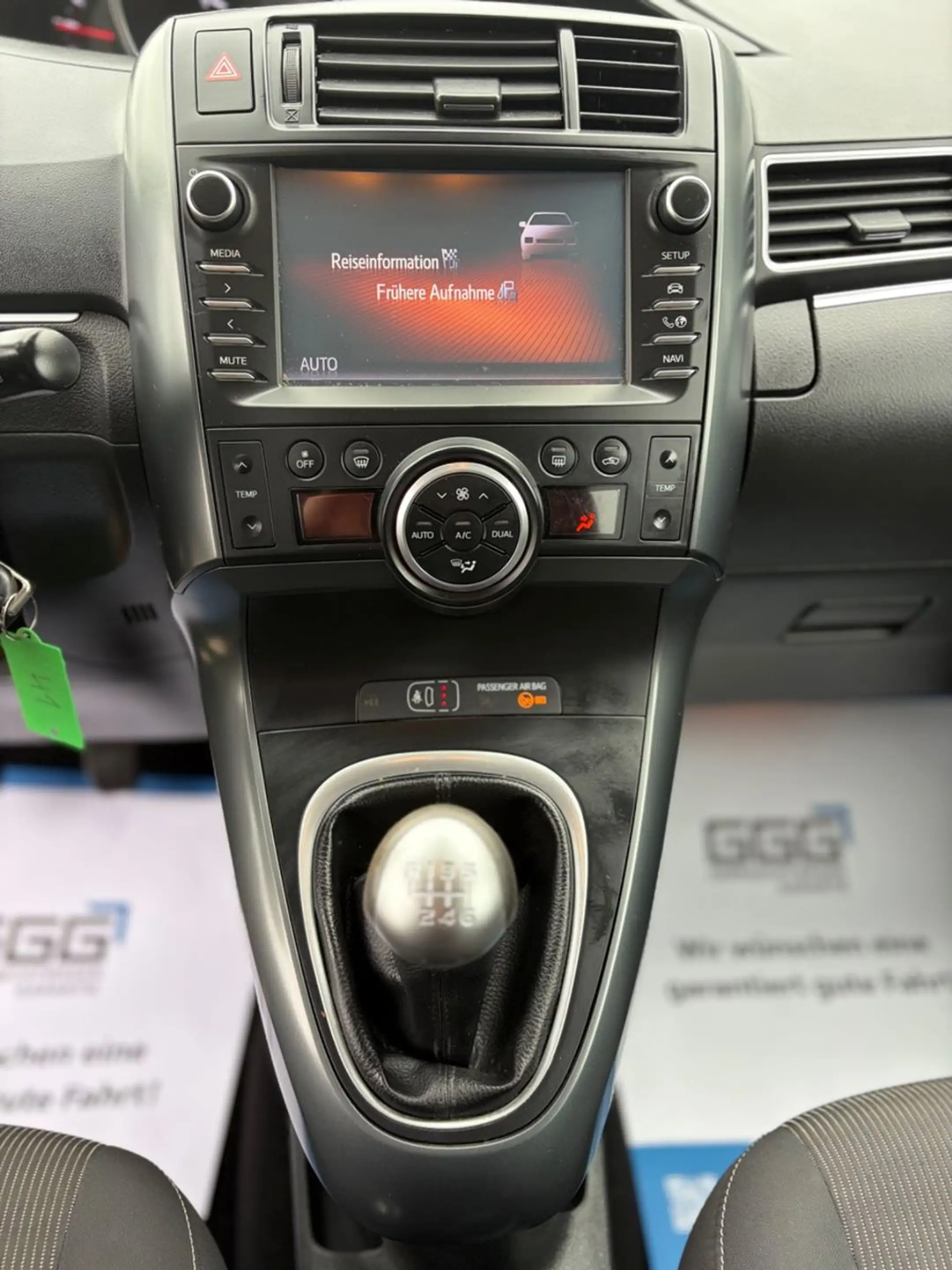 Toyota Verso Comfort — photo 15
