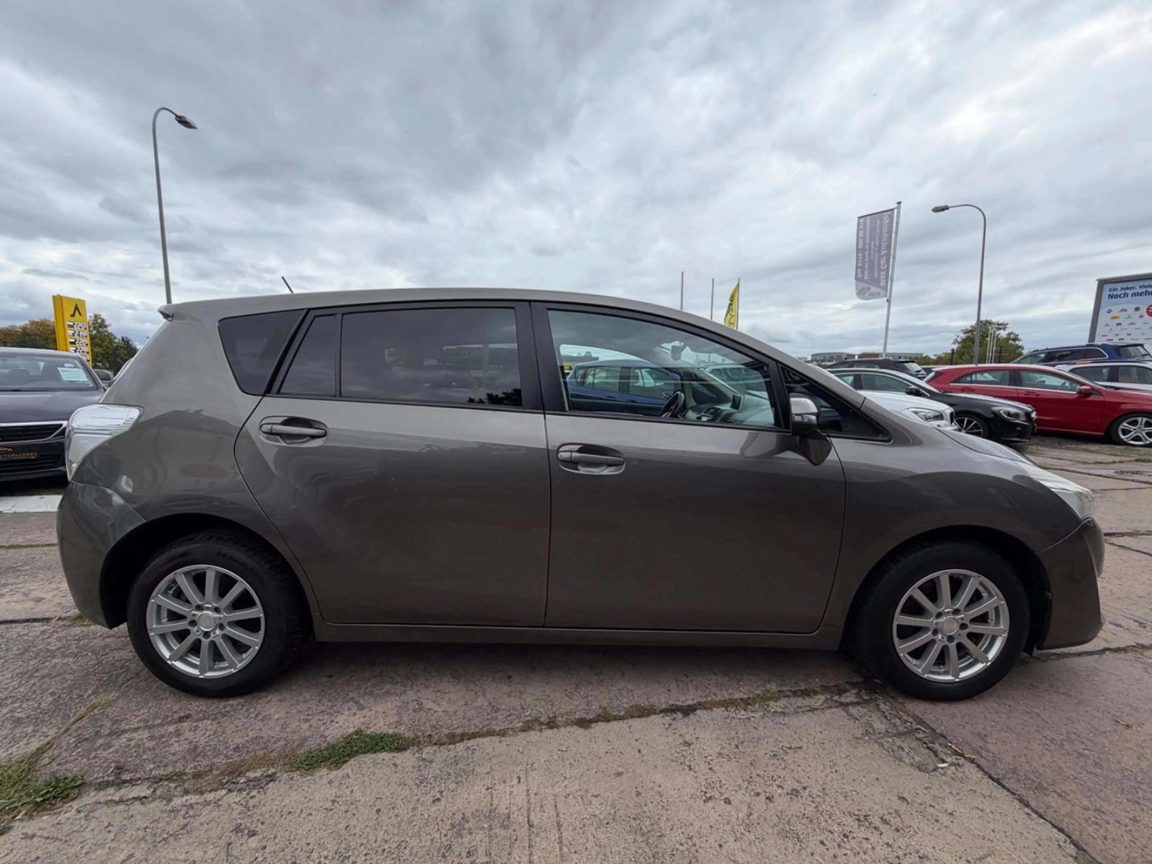Toyota Verso Comfort — photo 4