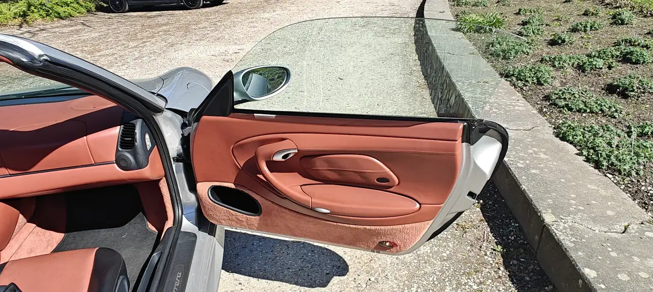 Porsche 911 3.4 Carrera met volledig gereviseerde motor, foto 11