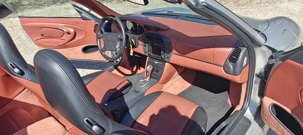 Porsche 911 3.4 Carrera met volledig gereviseerde motor, foto 12
