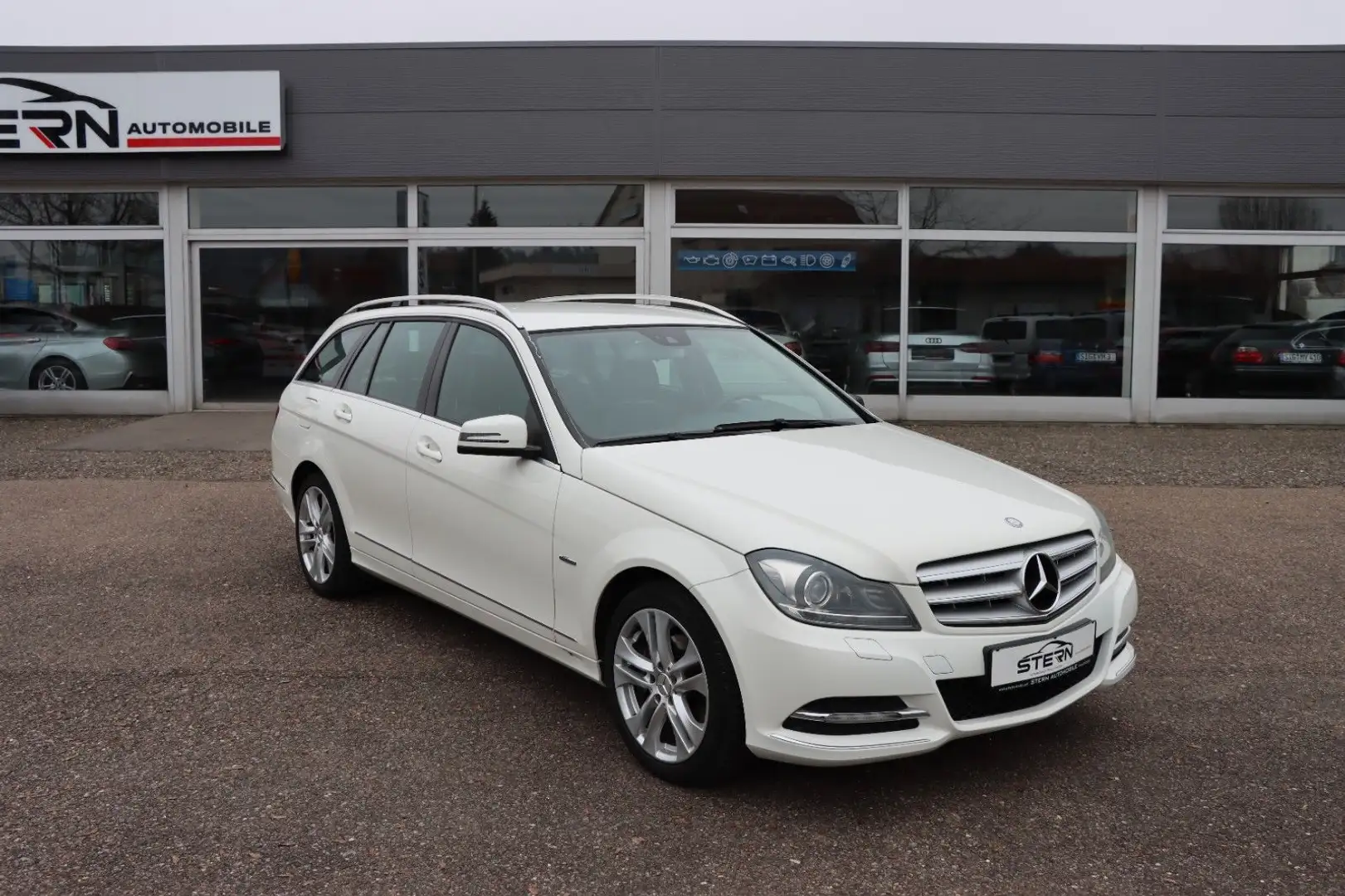 Mercedes-Benz C 250 T CDI BlueEfficiency  XENON l NAVI l LEDER Bianco - 1