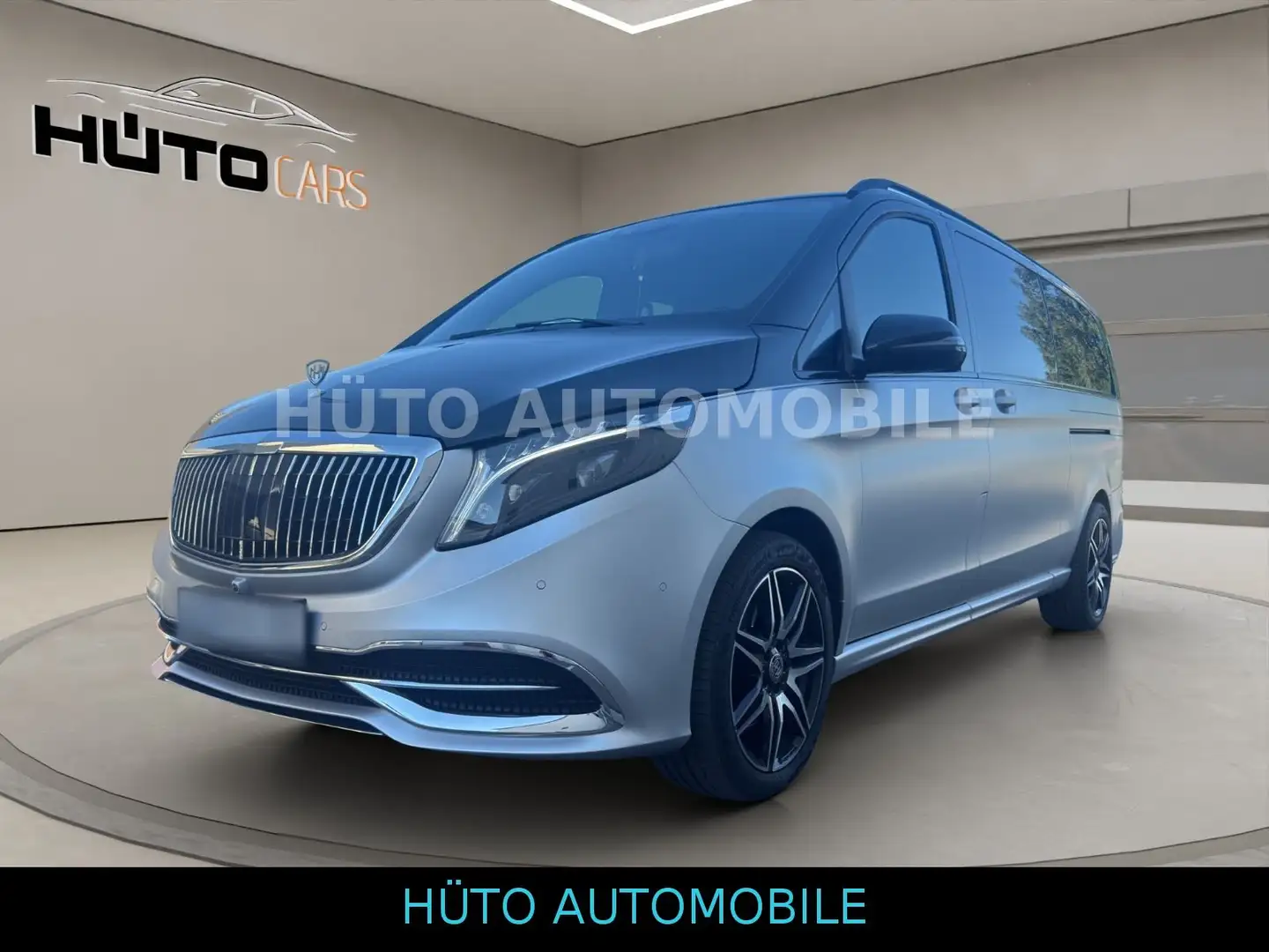 Mercedes-Benz V 300 d  TWO TONE VIP XL 6x Sitzklima STHZG AHK Noir - 2