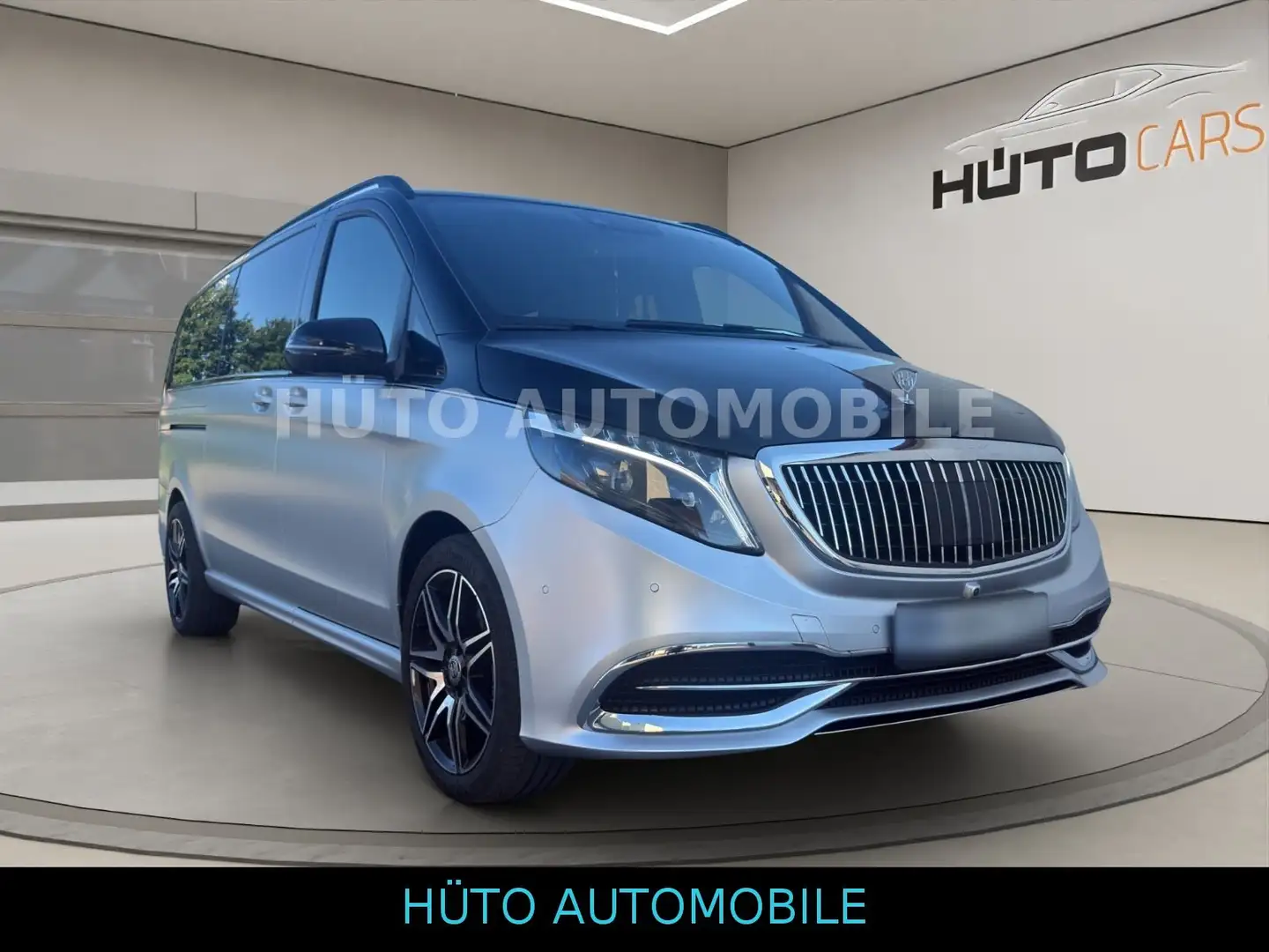 Mercedes-Benz V 300 d  TWO TONE VIP XL 6x Sitzklima STHZG AHK Noir - 1