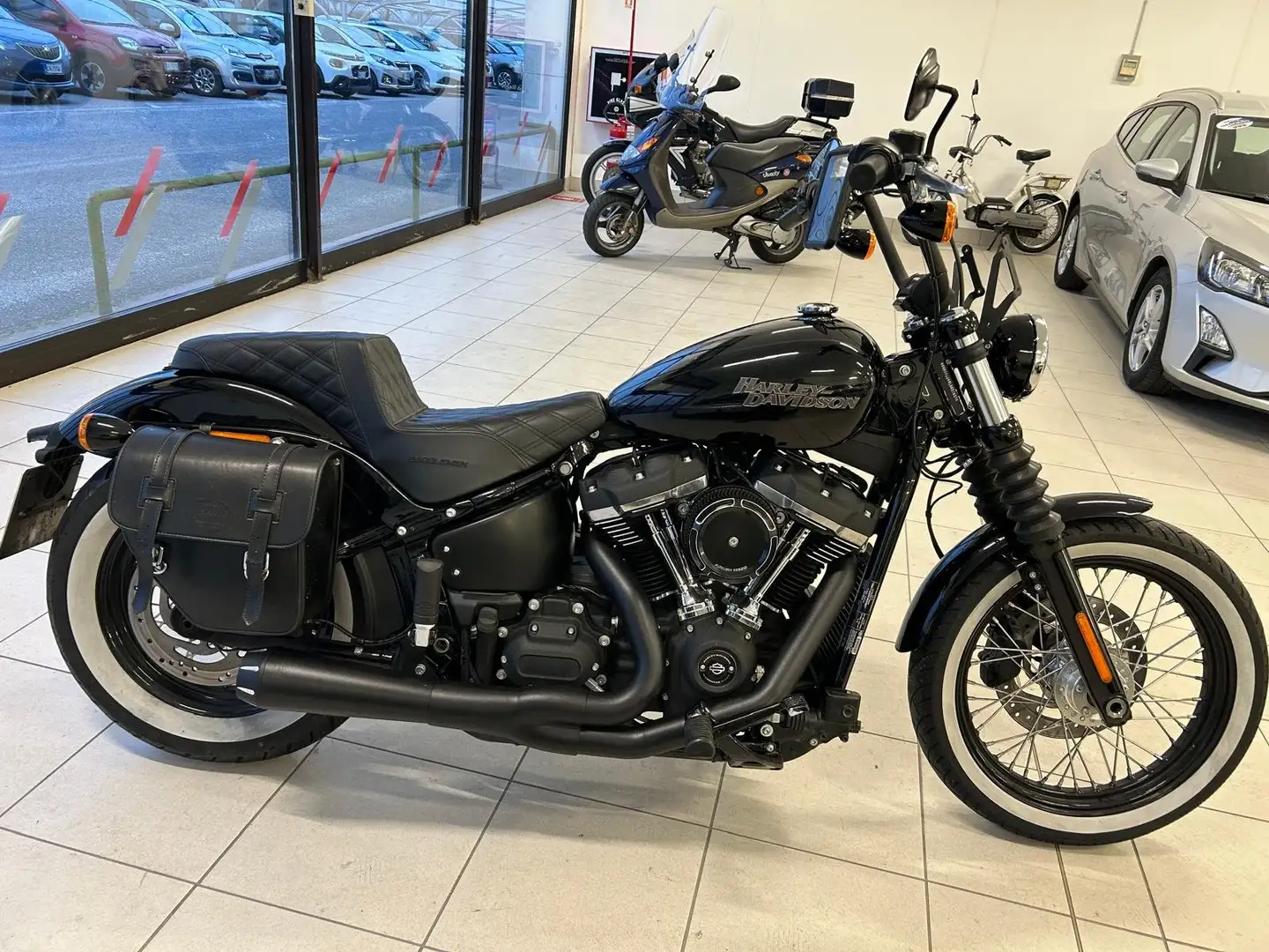 Harley-Davidson Street Bob 107 FXBB STAGE 1 Nero - 1