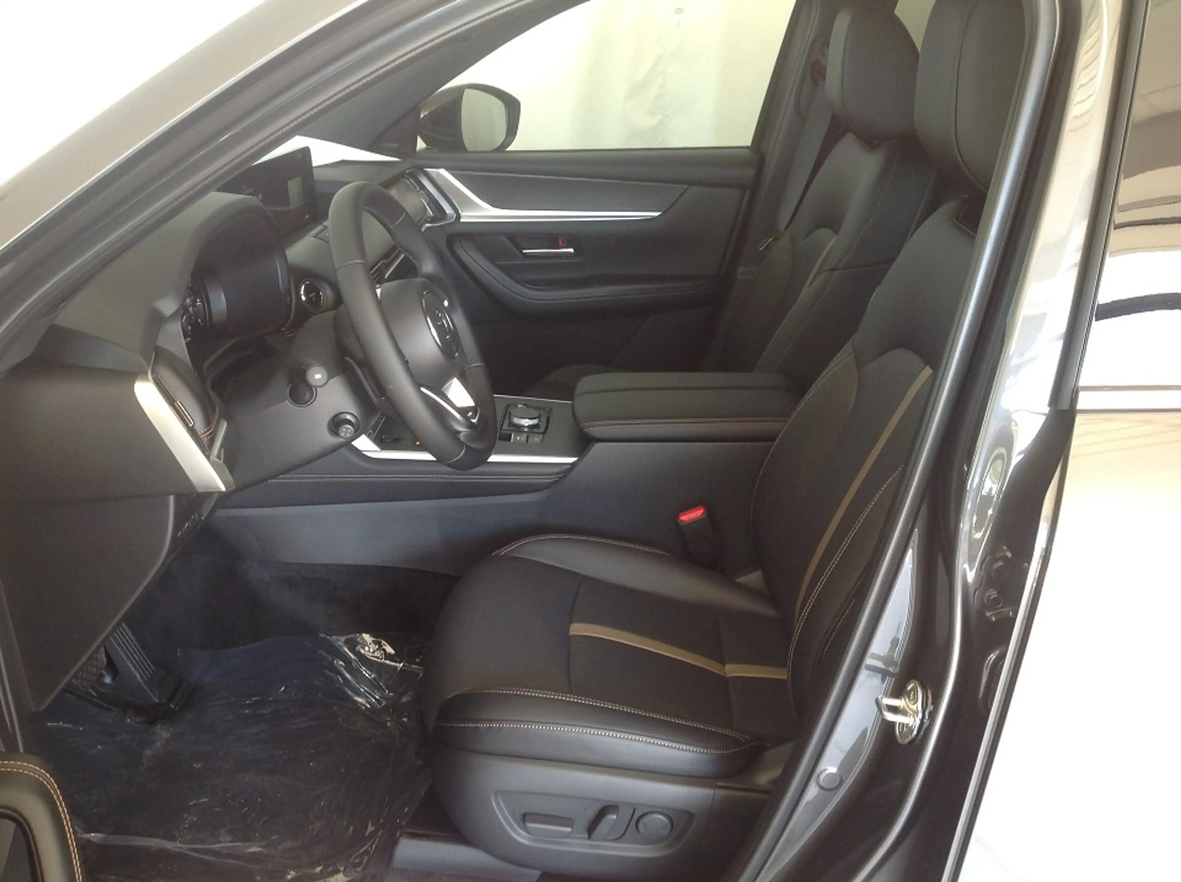 Mazda CX-80 2.5L e-SKYACTIV PHEV 327 AWD Homura Plus — photo 7