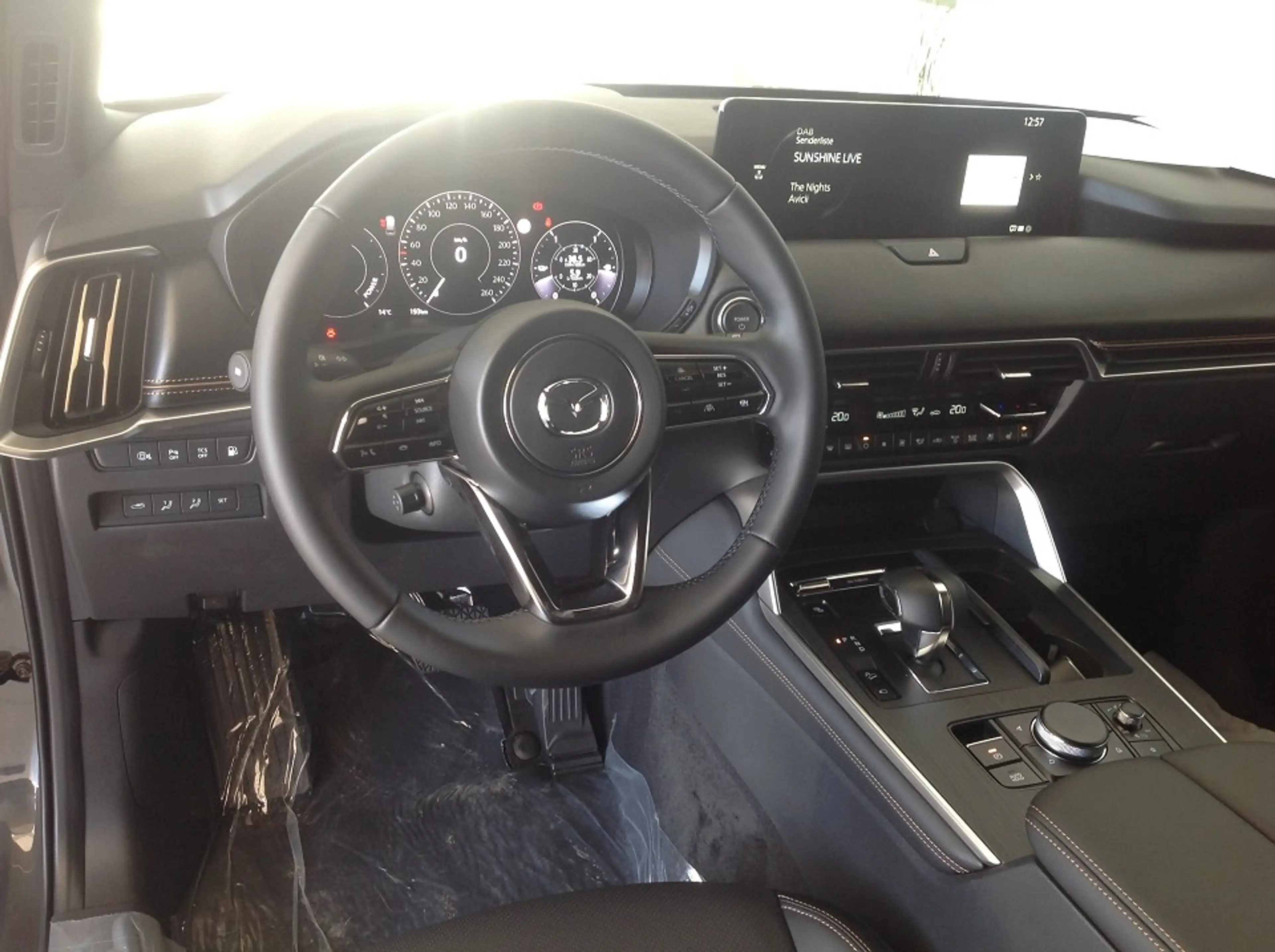 Mazda CX-80 2.5L e-SKYACTIV PHEV 327 AWD Homura Plus — photo 15