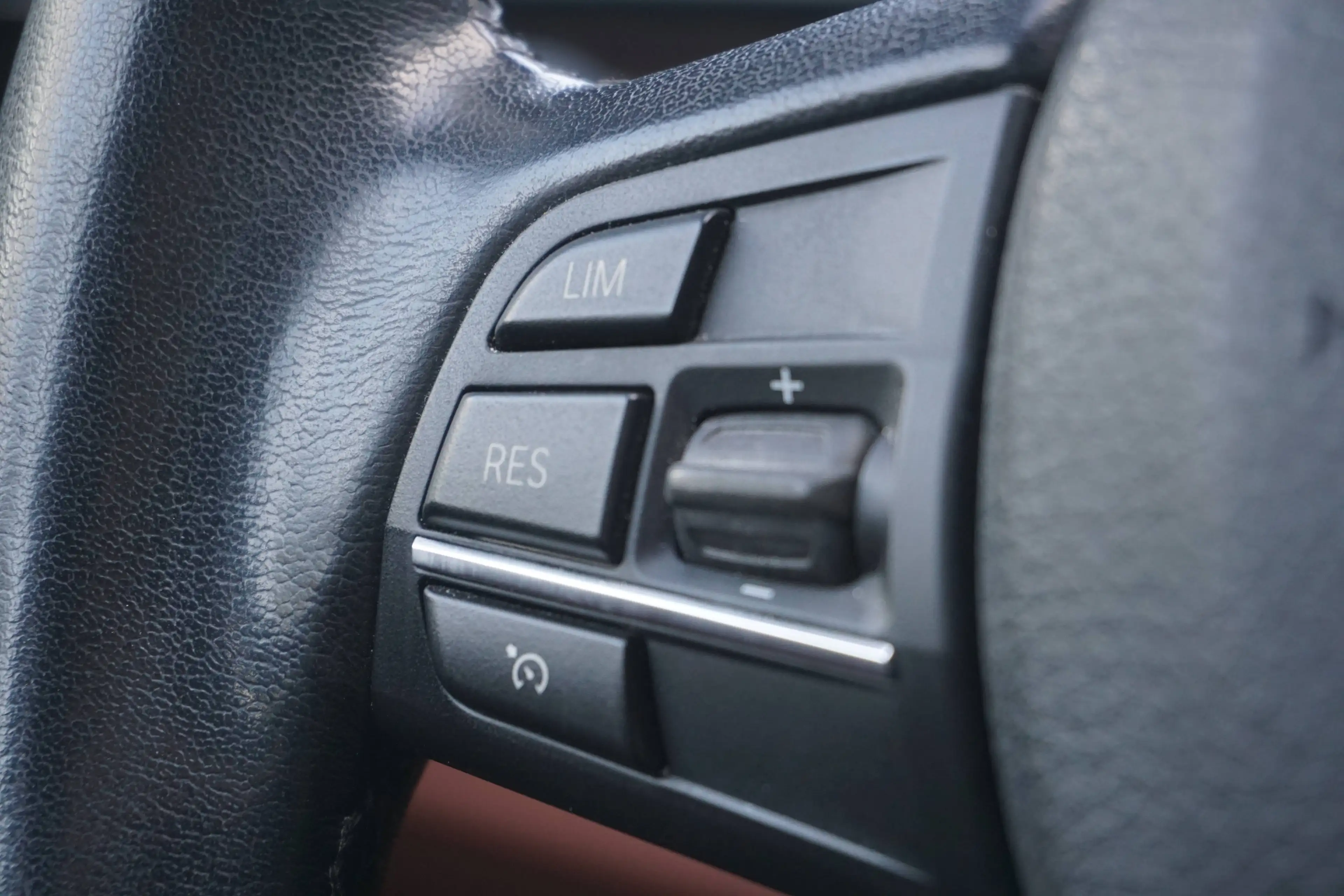 BMW 518 518 dA-Navi-Leder-Memory-Aut-CruiseC-ZetelV-Garantie — photo 11