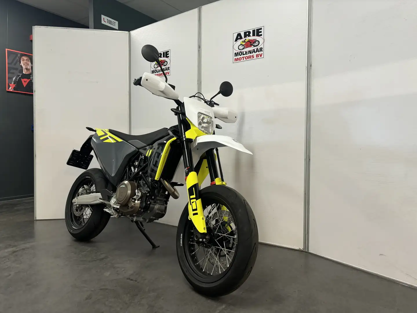 Husqvarna 701 Supermoto Alb - 2