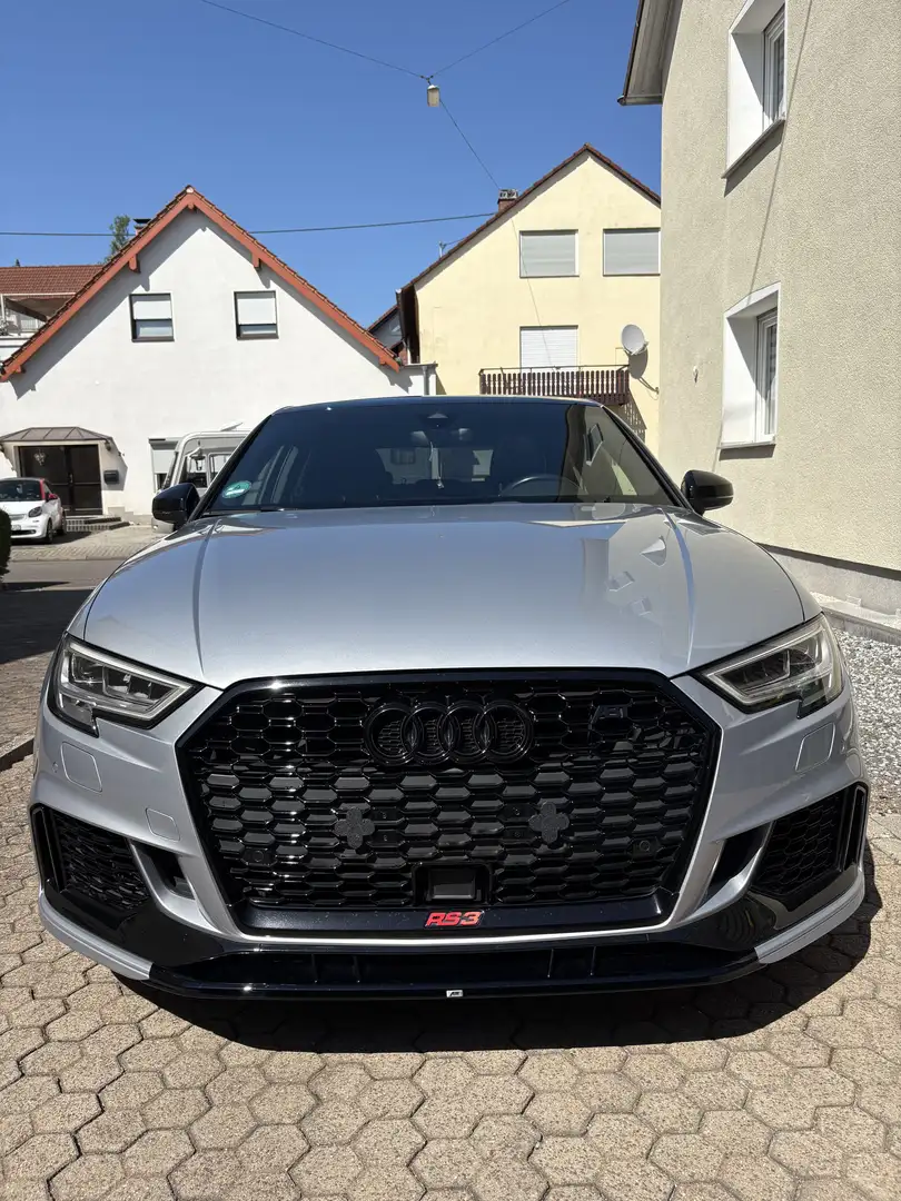 Audi RS3 Limousine S tronic - 1