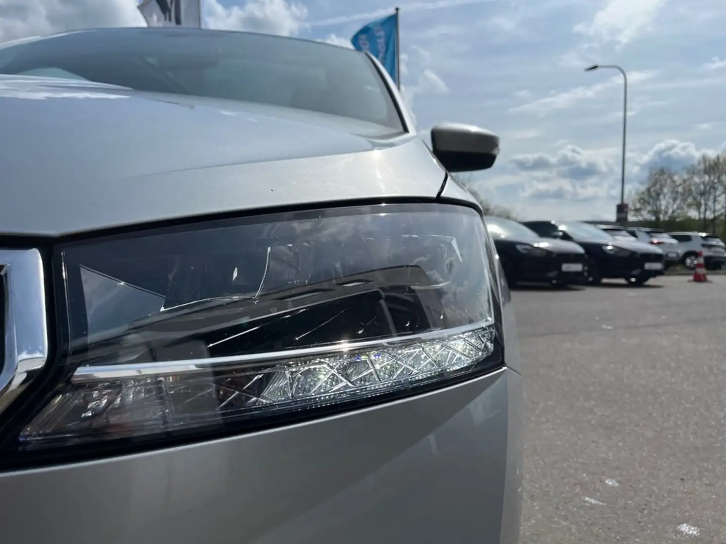 Skoda Fabia 1,0 TSI Silber - 2