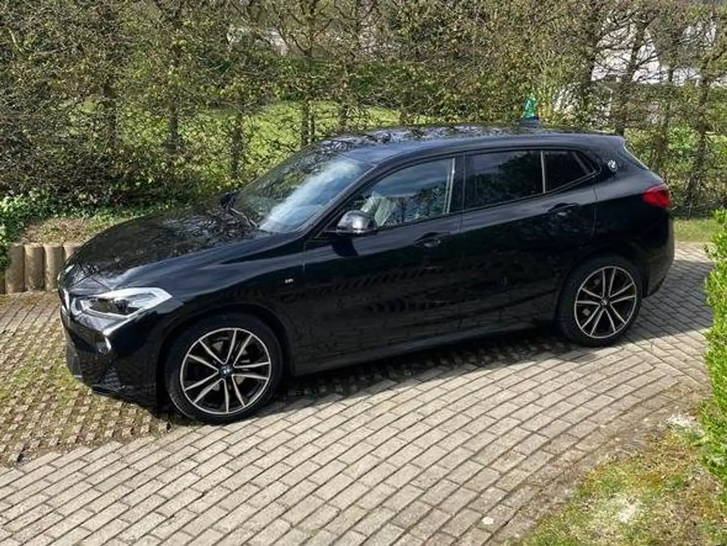 BMW X2 M 1.5iA sDrive18 OPF Černá - 1