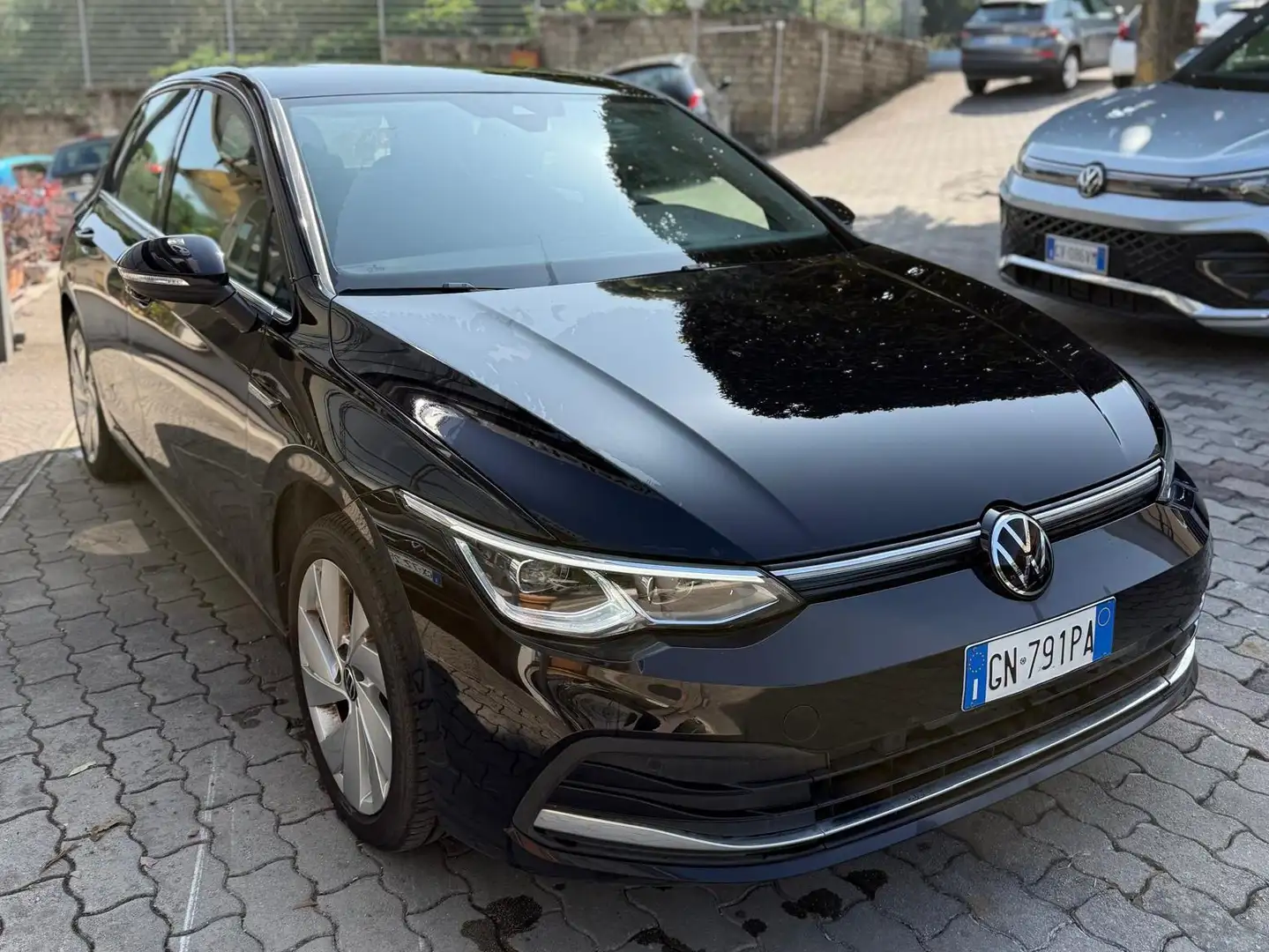 Volkswagen Golf Golf VIII 2020 2.0 tdi Style 115cv Noir - 1