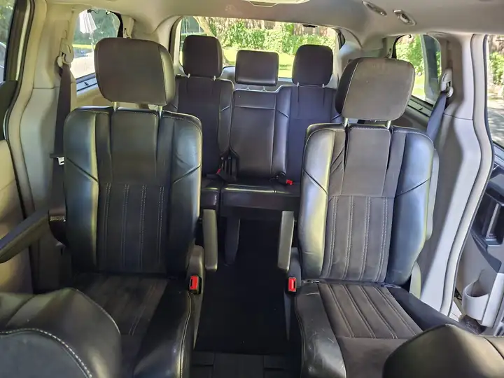 Lancia Voyager 2013, foto 9