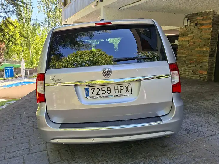 Lancia Voyager 2013, foto 4