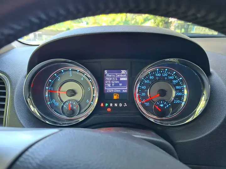 Lancia Voyager 2013, foto 11