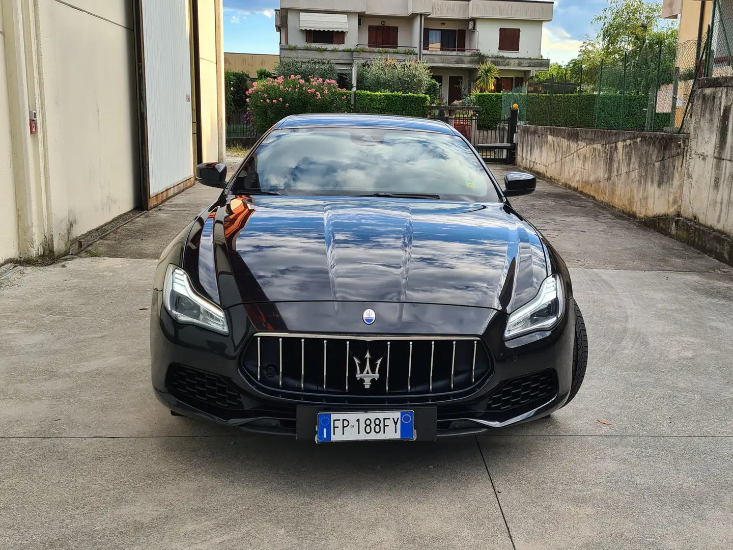 Maserati Quattroporte Quattroporte+VI+2018+3.0+V6+ds+Granlusso+275cv Nero - 1