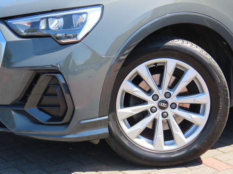 Audi Q3 Sportback 35 TFSI Autom. Leder Sitzheizung — photo 6