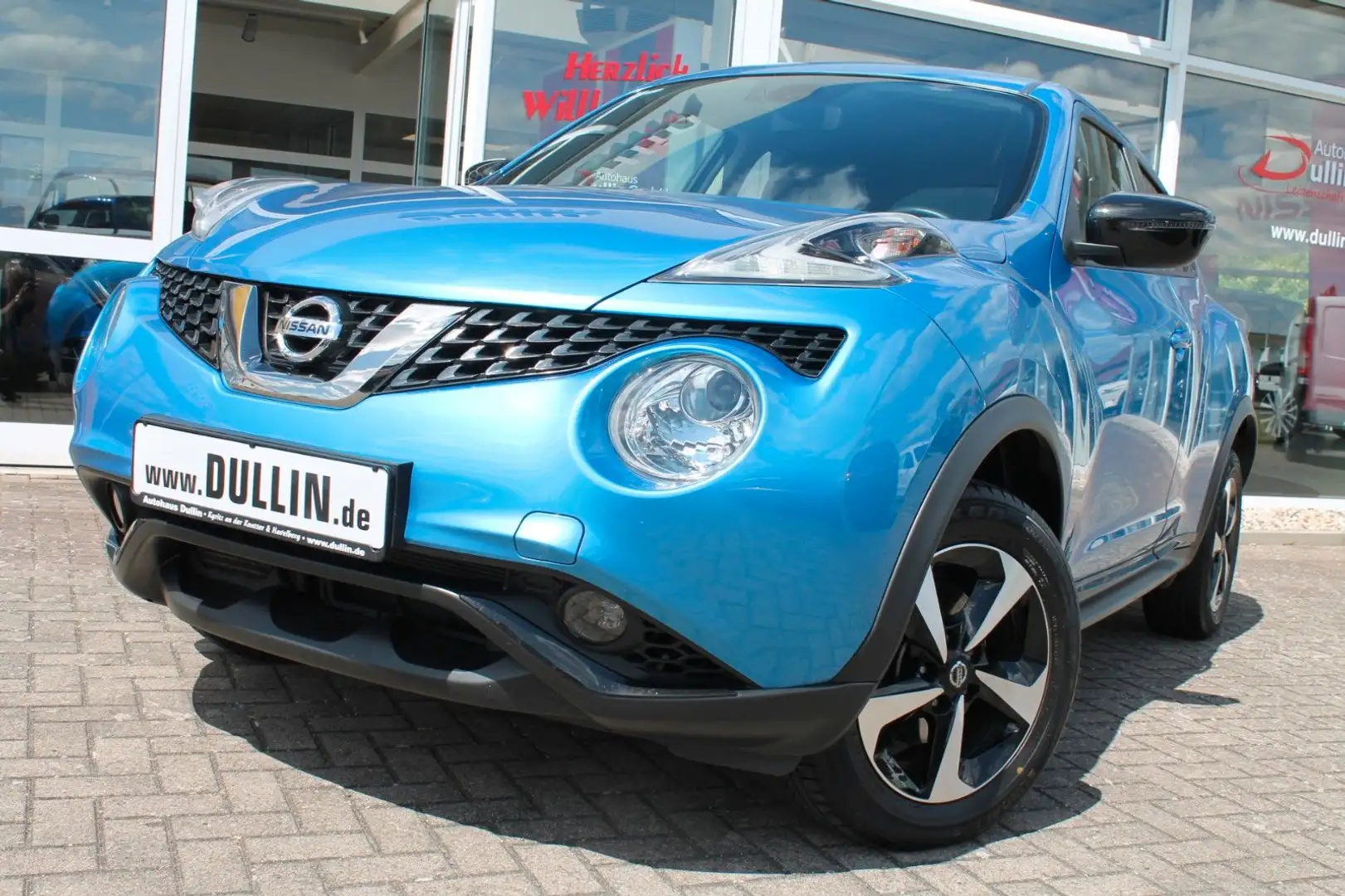 Nissan Juke 1,6 N-Connecta Anhängerzug+Ganzjahresreifen Blauw - 1