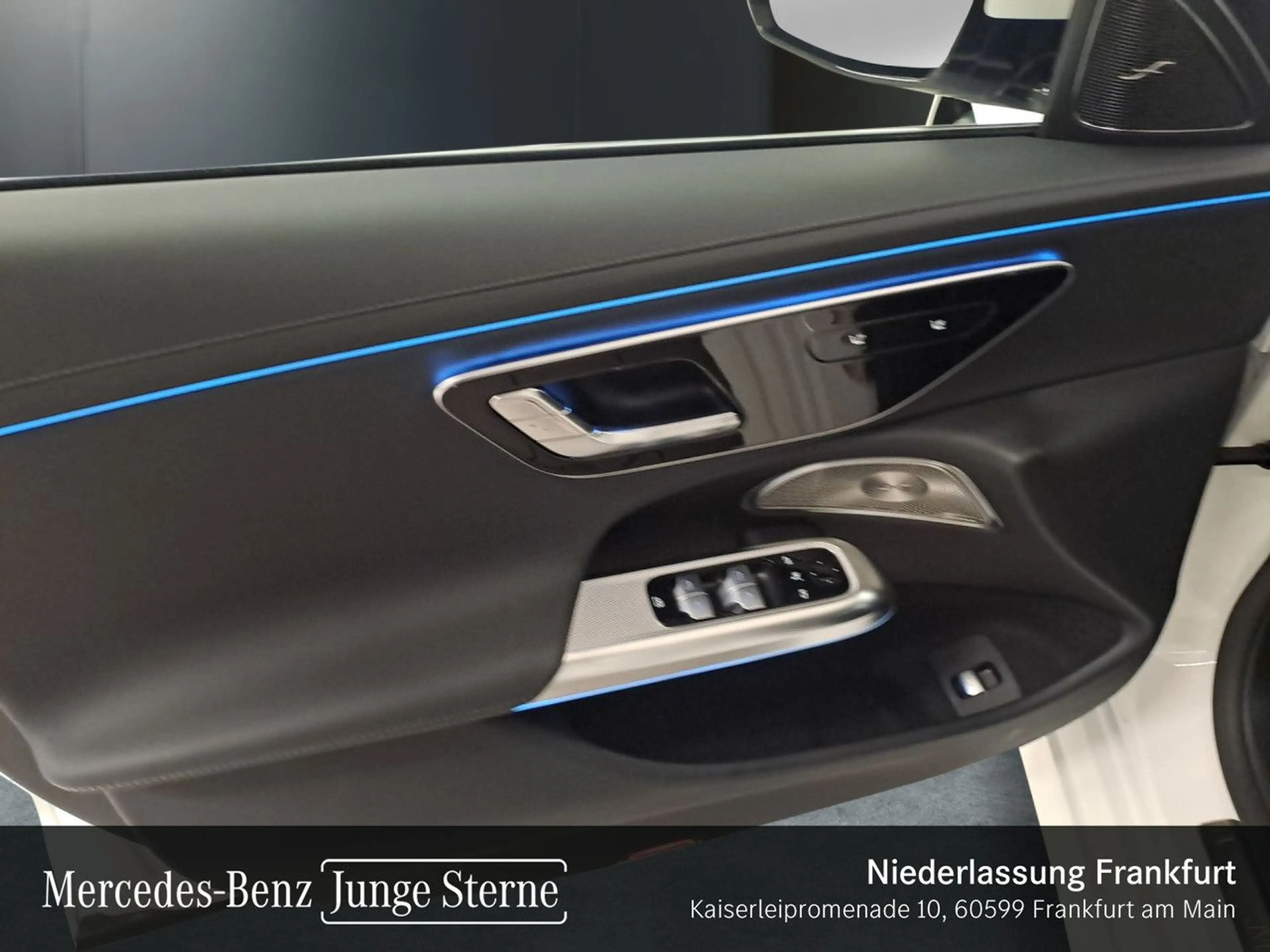 Mercedes-Benz E 220 d Avantgarde 360° Burmester Distr+ LED PTS — photo 12