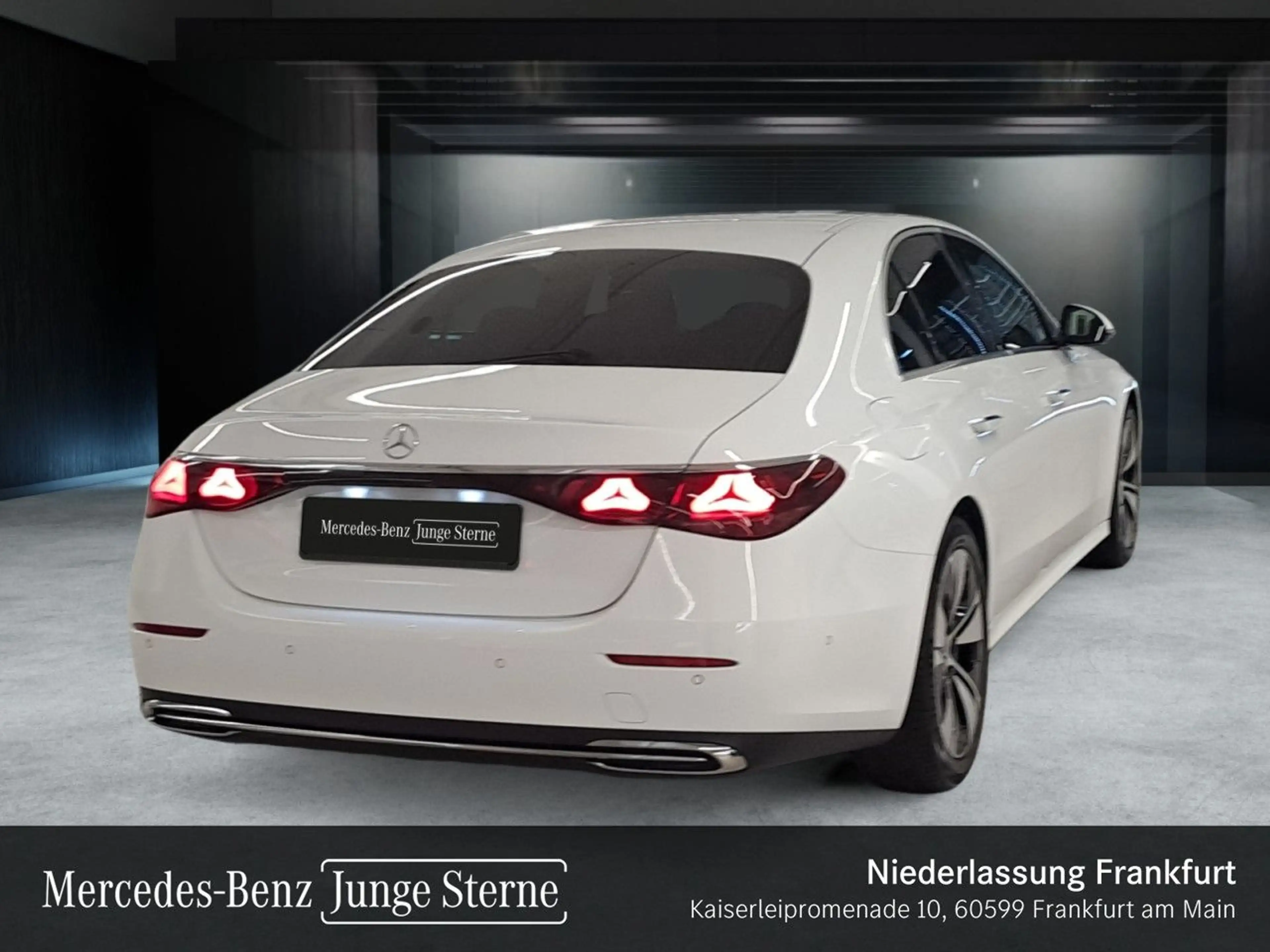 Mercedes-Benz E 220 d Avantgarde 360° Burmester Distr+ LED PTS — photo 4