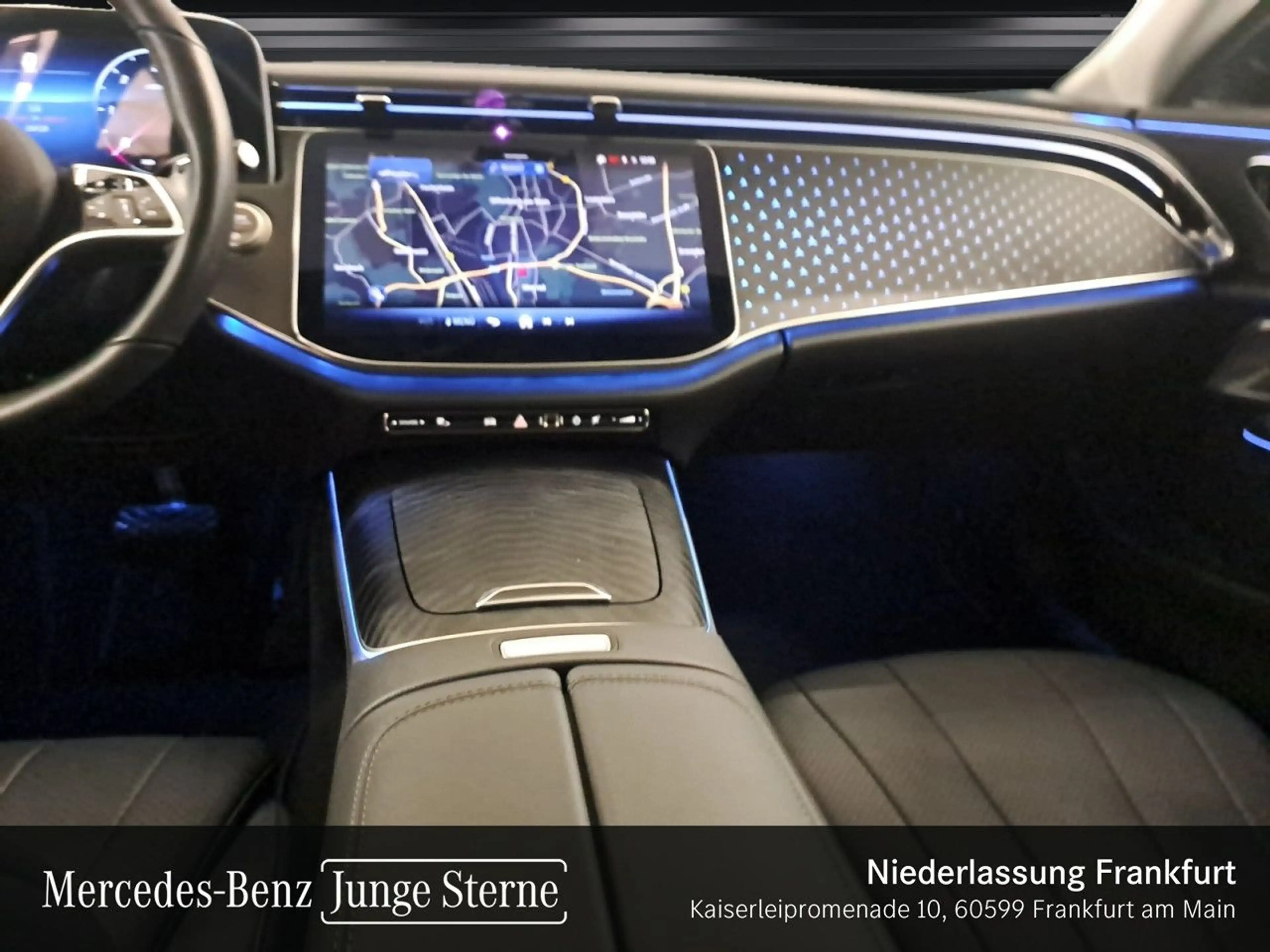 Mercedes-Benz E 220 d Avantgarde 360° Burmester Distr+ LED PTS — photo 15