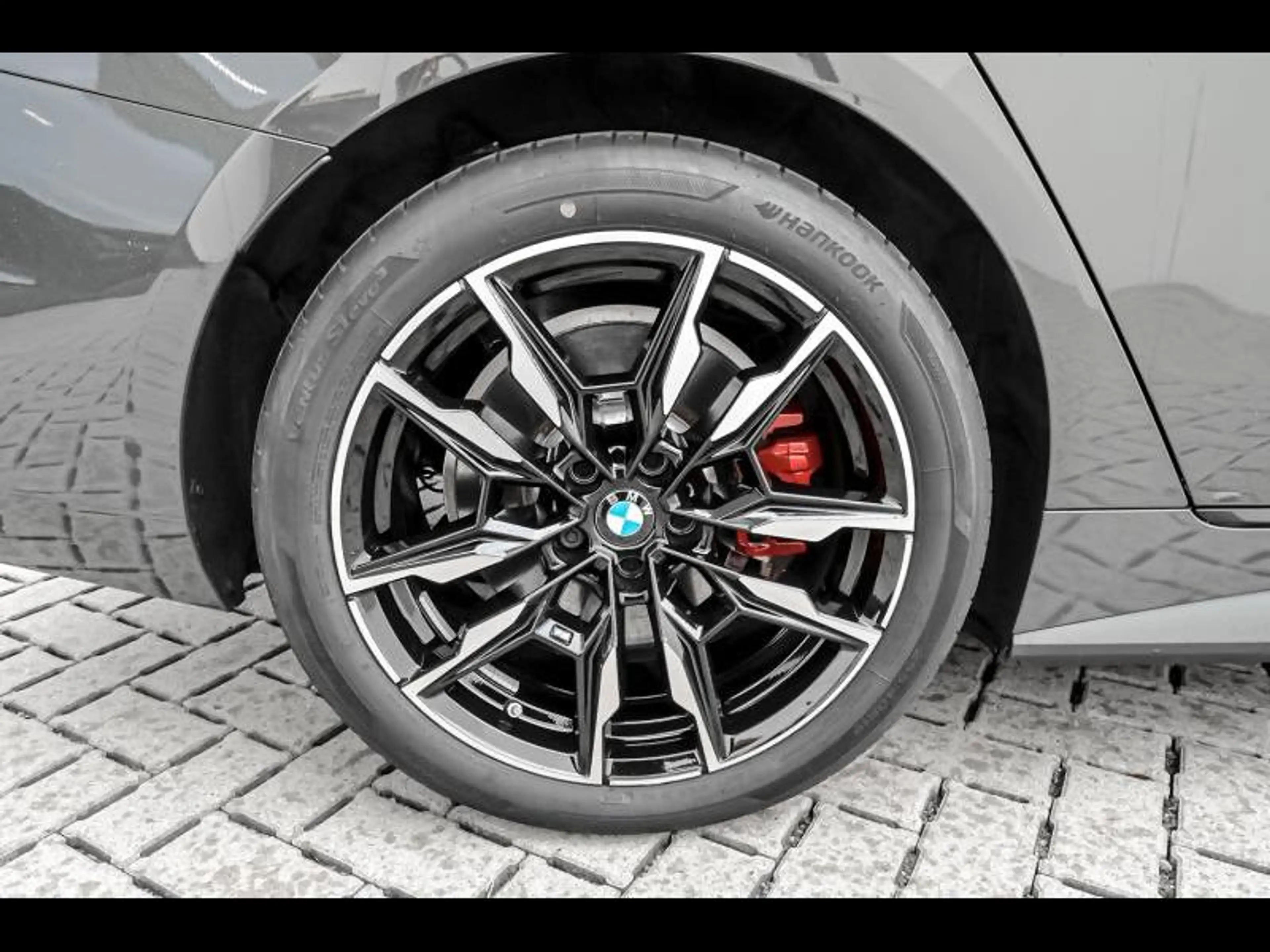 BMW i4 Gran Coupé — photo 8