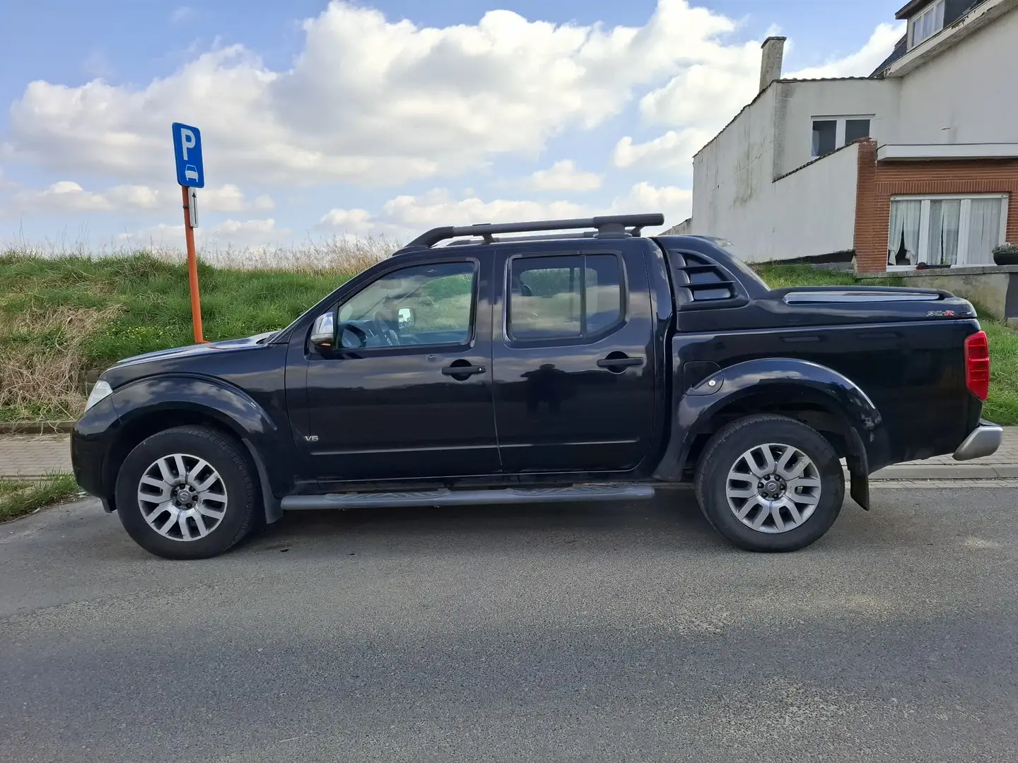 Nissan Navara 3.0 dCi V6 4x4 Business DPF - 1