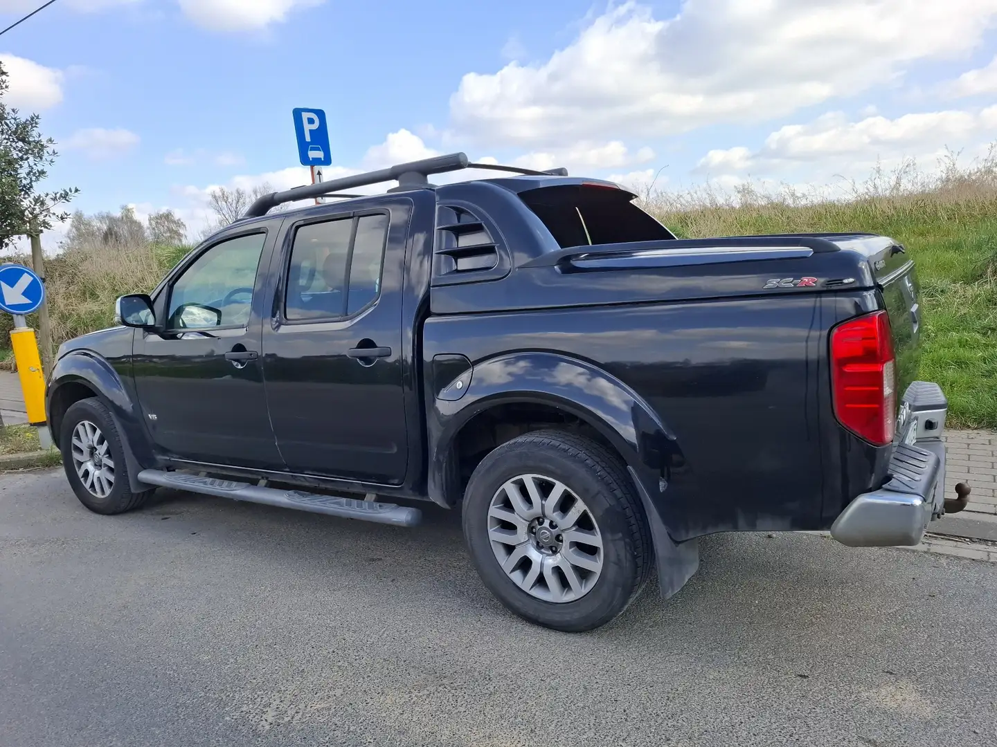 Nissan Navara 3.0 dCi V6 4x4 Business DPF - 2