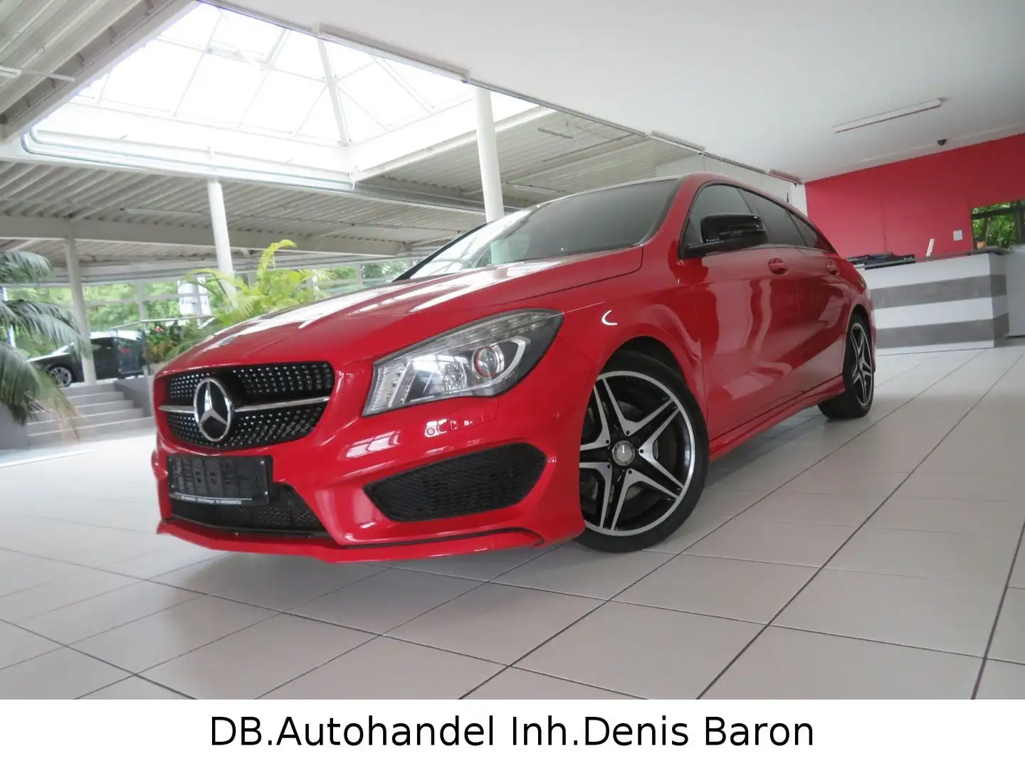 Mercedes-Benz CLA 220 CLA 220 CDI AMG-Line SB Pano Navi Xenon Leder Rot - 1