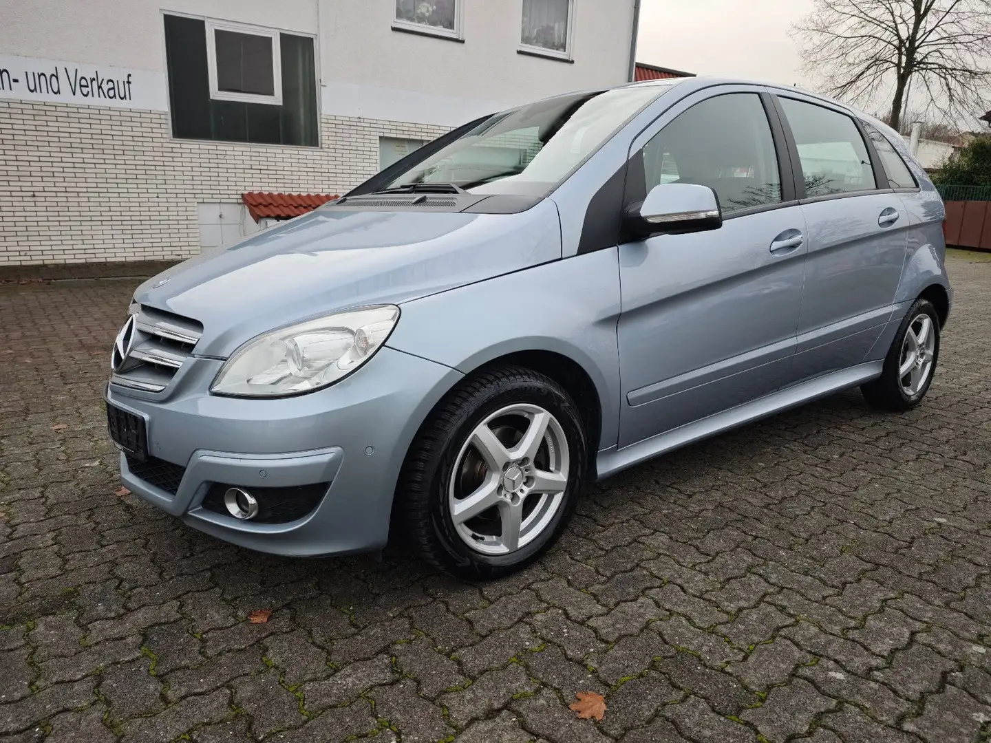 Mercedes-Benz B 160 vieles Neu!!! Navi, Bluetooth usw. Bleu - 1