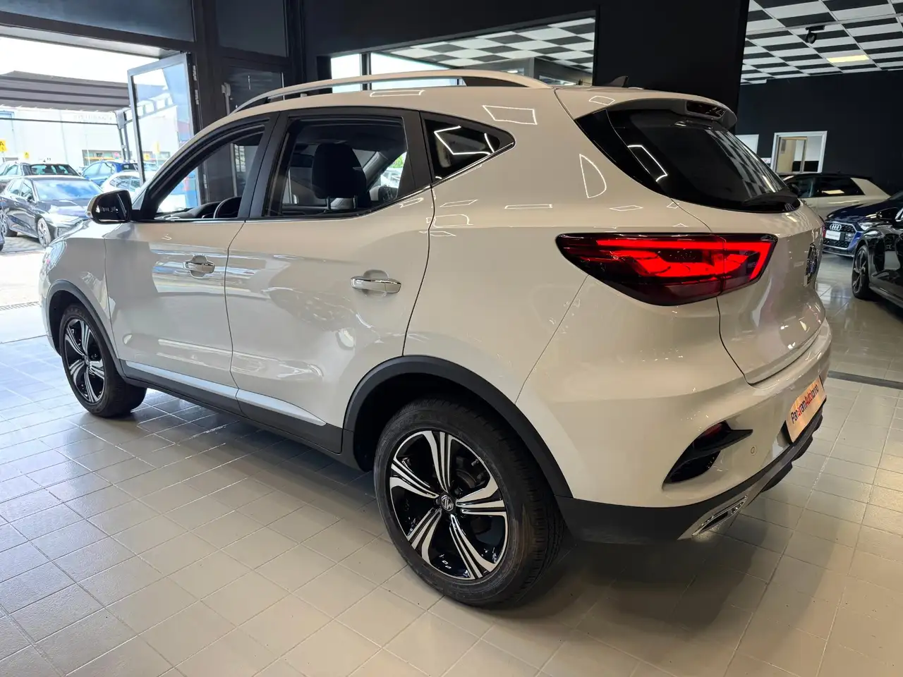 MG ZS Classic 1.5 VTi-tech Luxury, миниатюра 5
