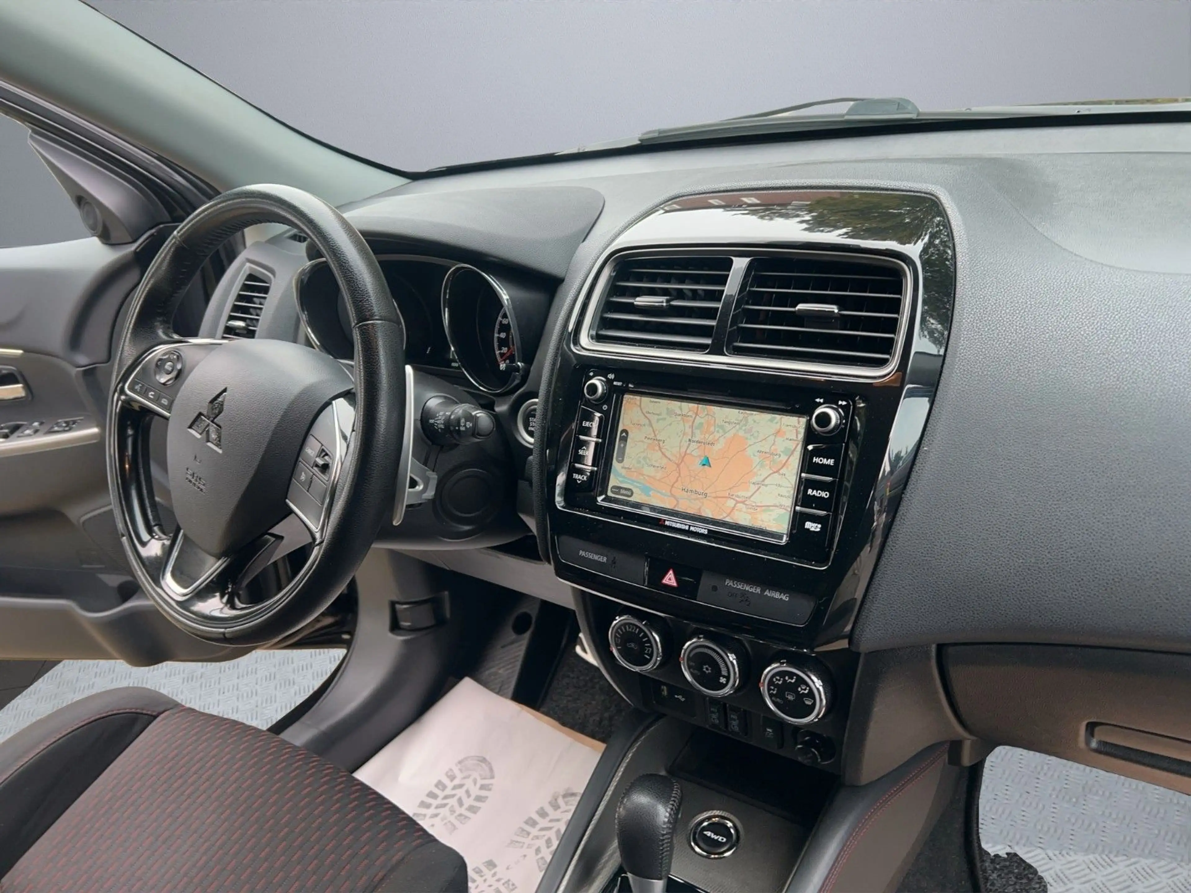 Mitsubishi ASX Edition+ 4WD *Kamera*SZ*AHK — photo 14