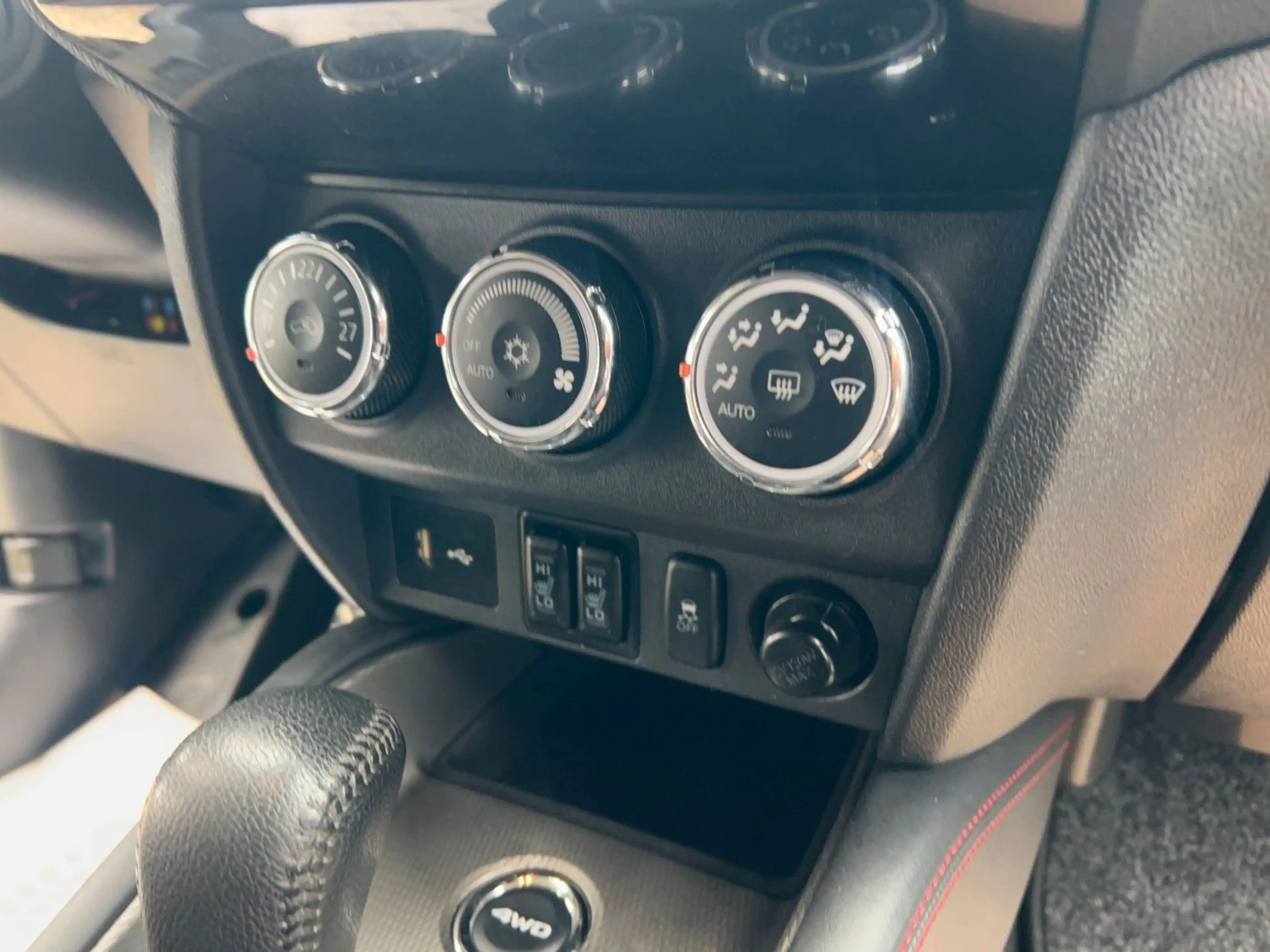 Mitsubishi ASX Edition+ 4WD *Kamera*SZ*AHK — photo 15