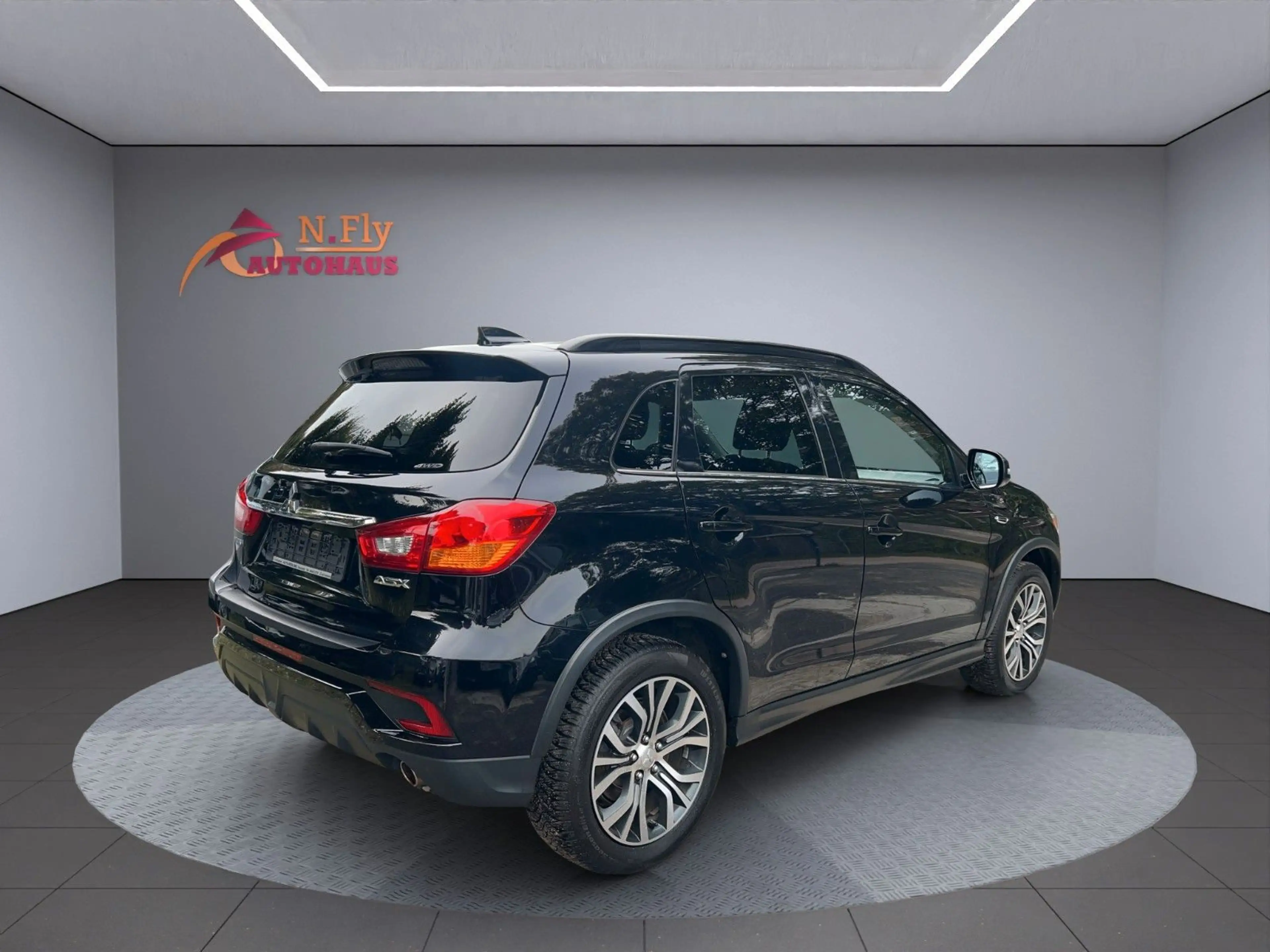 Mitsubishi ASX Edition+ 4WD *Kamera*SZ*AHK — photo 5