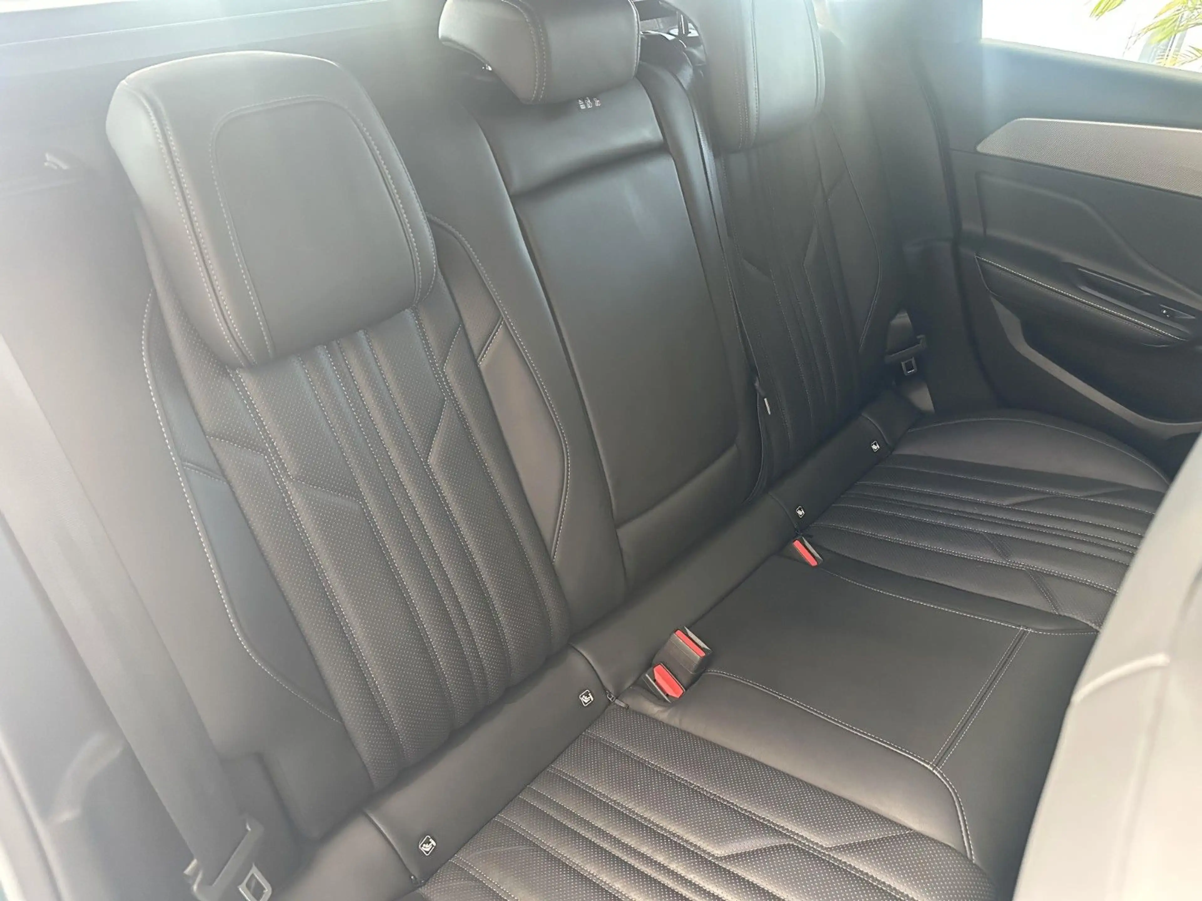 Peugeot 308 SW Hybrid 225 GT Pack*360°*SZH*Massage*DAB+* — photo 14