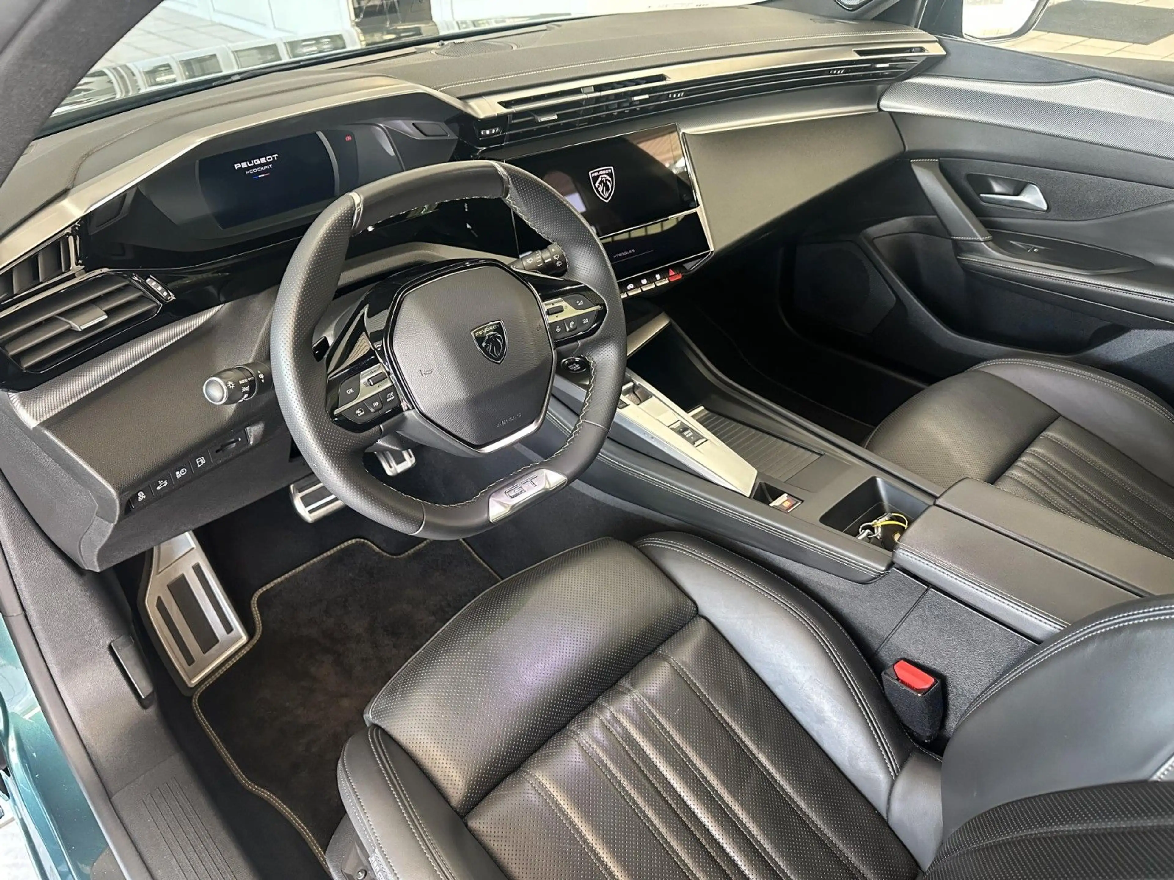 Peugeot 308 SW Hybrid 225 GT Pack*360°*SZH*Massage*DAB+* — photo 9