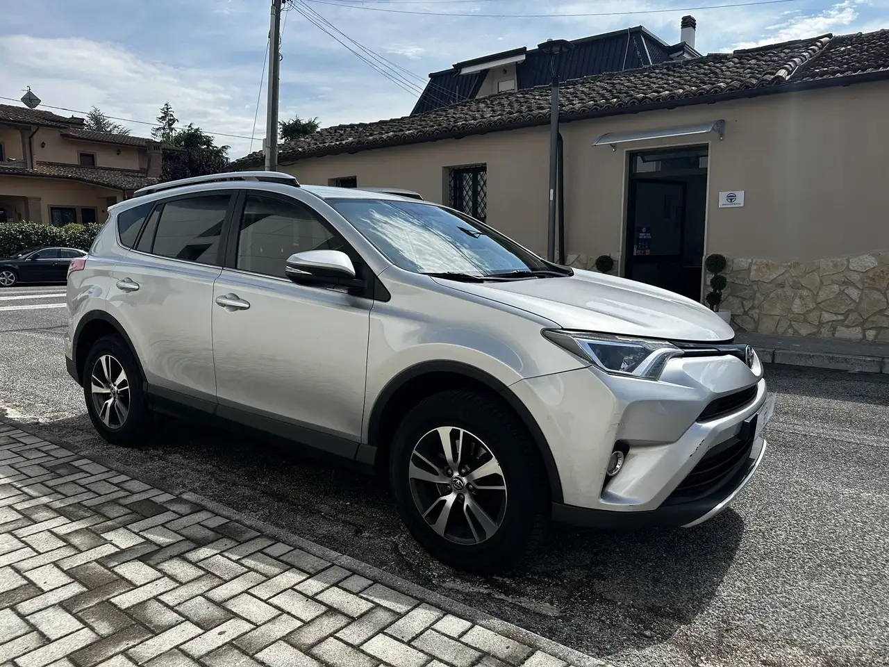 Toyota RAV4 2.0 D-4D 143cv MT Active 2WD GARANZIA TOYOTA — foto 8