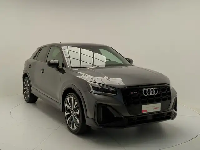 Audi Q2 SQ2 TFSI quattro S tronic sport attitude