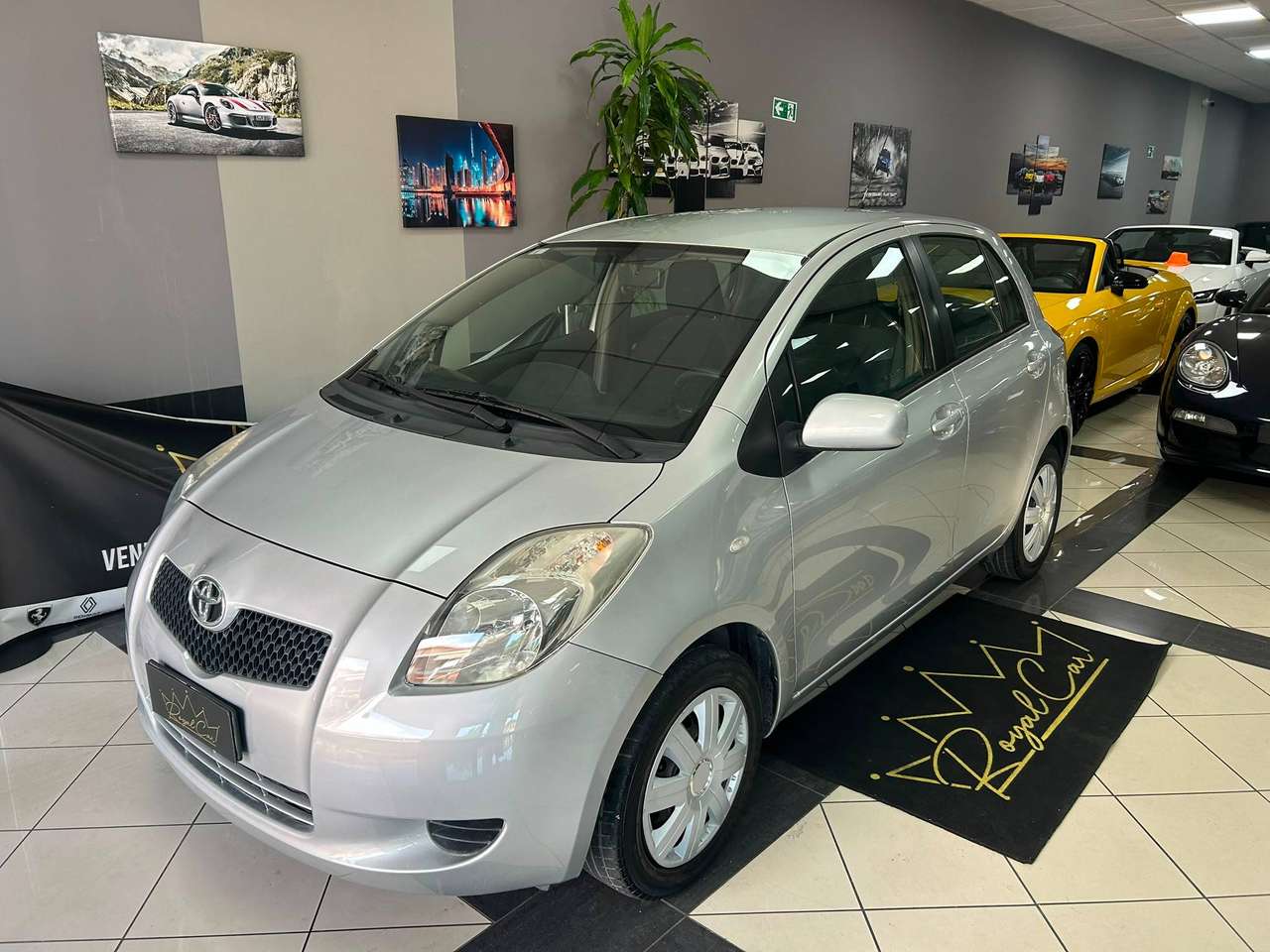 Toyota Yaris 1.0 5 porte