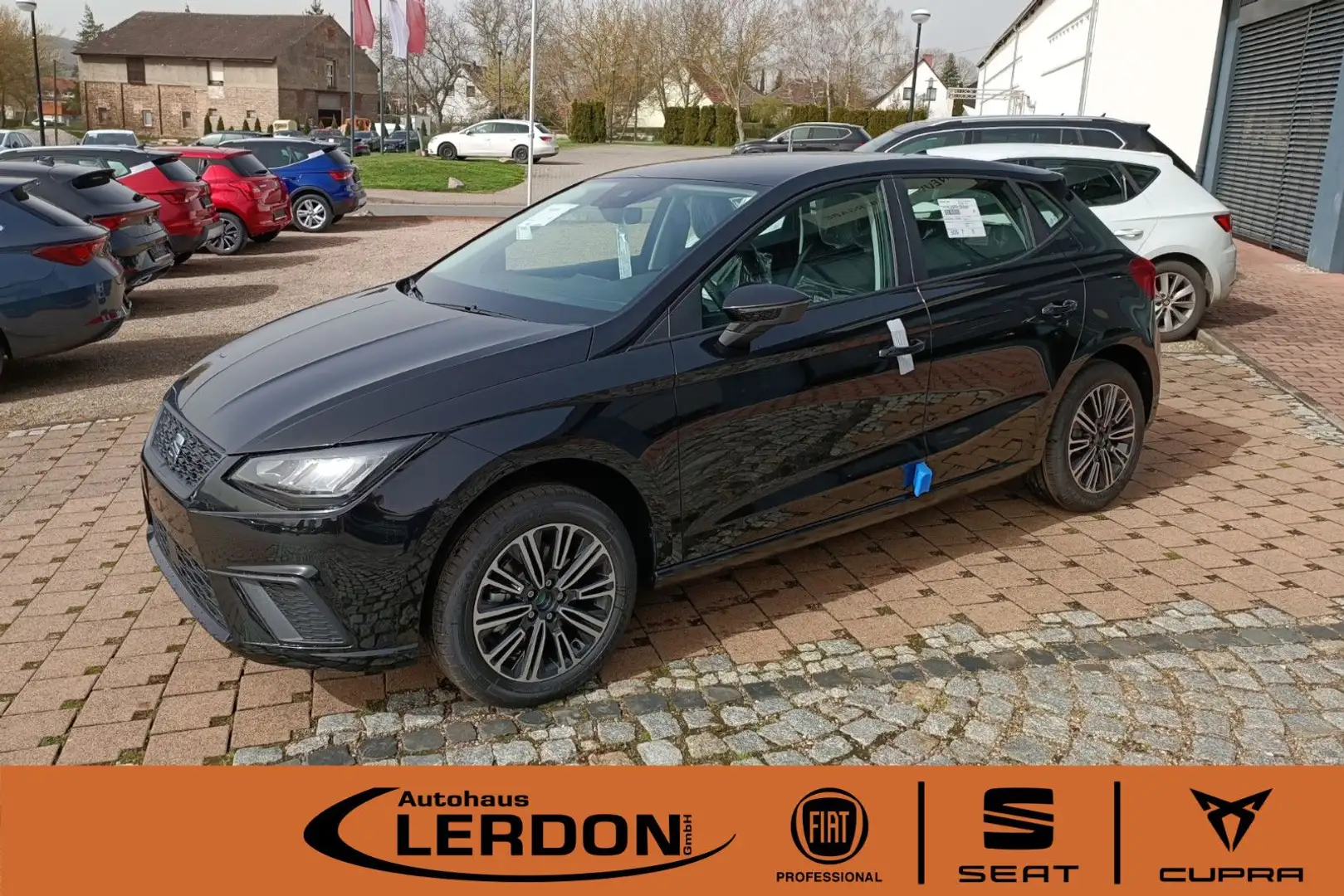 SEAT Ibiza 1.0TSI STYLE EDITION FullLink|SHZ|PDC| crna - 1