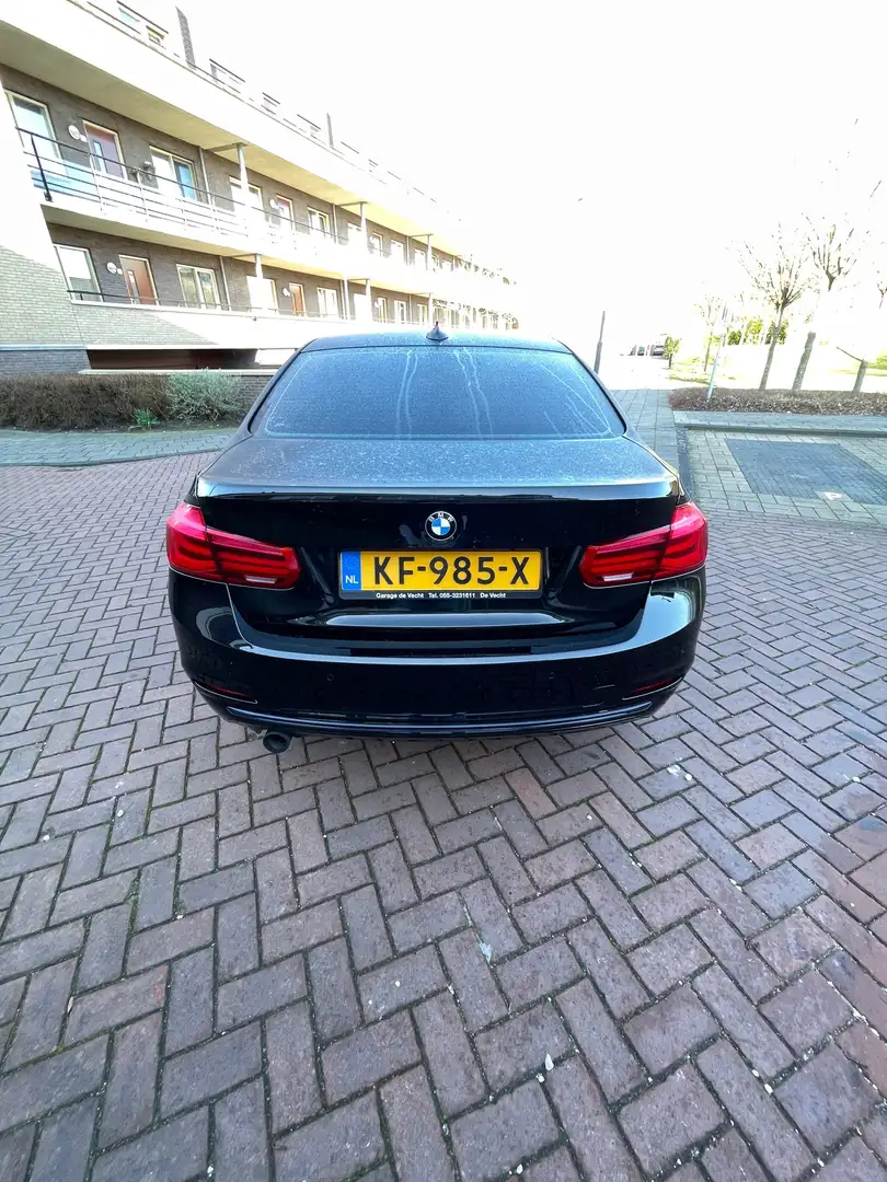 BMW 318 318i Luxury Zwart - 2
