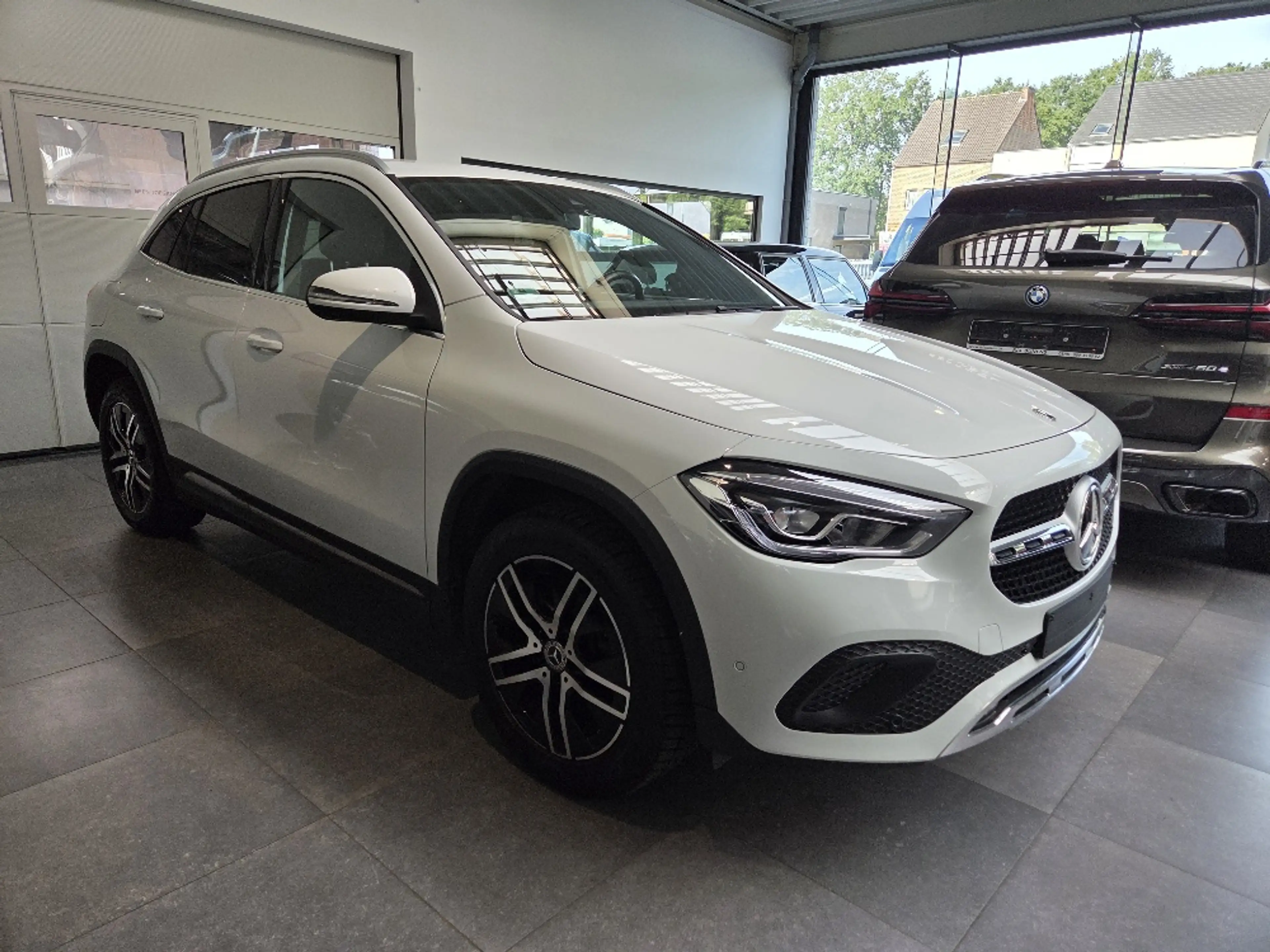 Mercedes-Benz GLA 250 GLA 250 e PHEV Business Line — photo 2