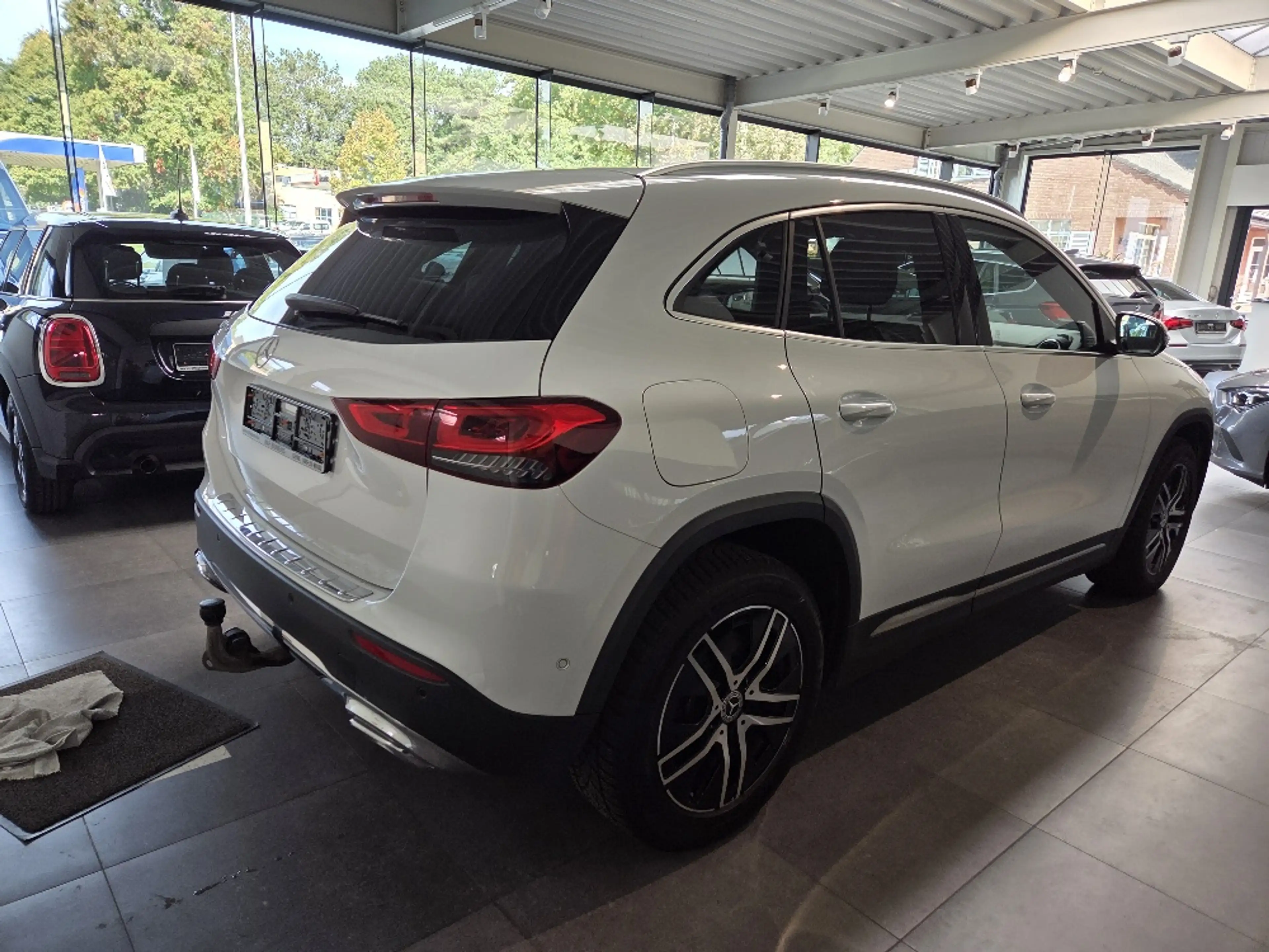 Mercedes-Benz GLA 250 GLA 250 e PHEV Business Line — photo 4