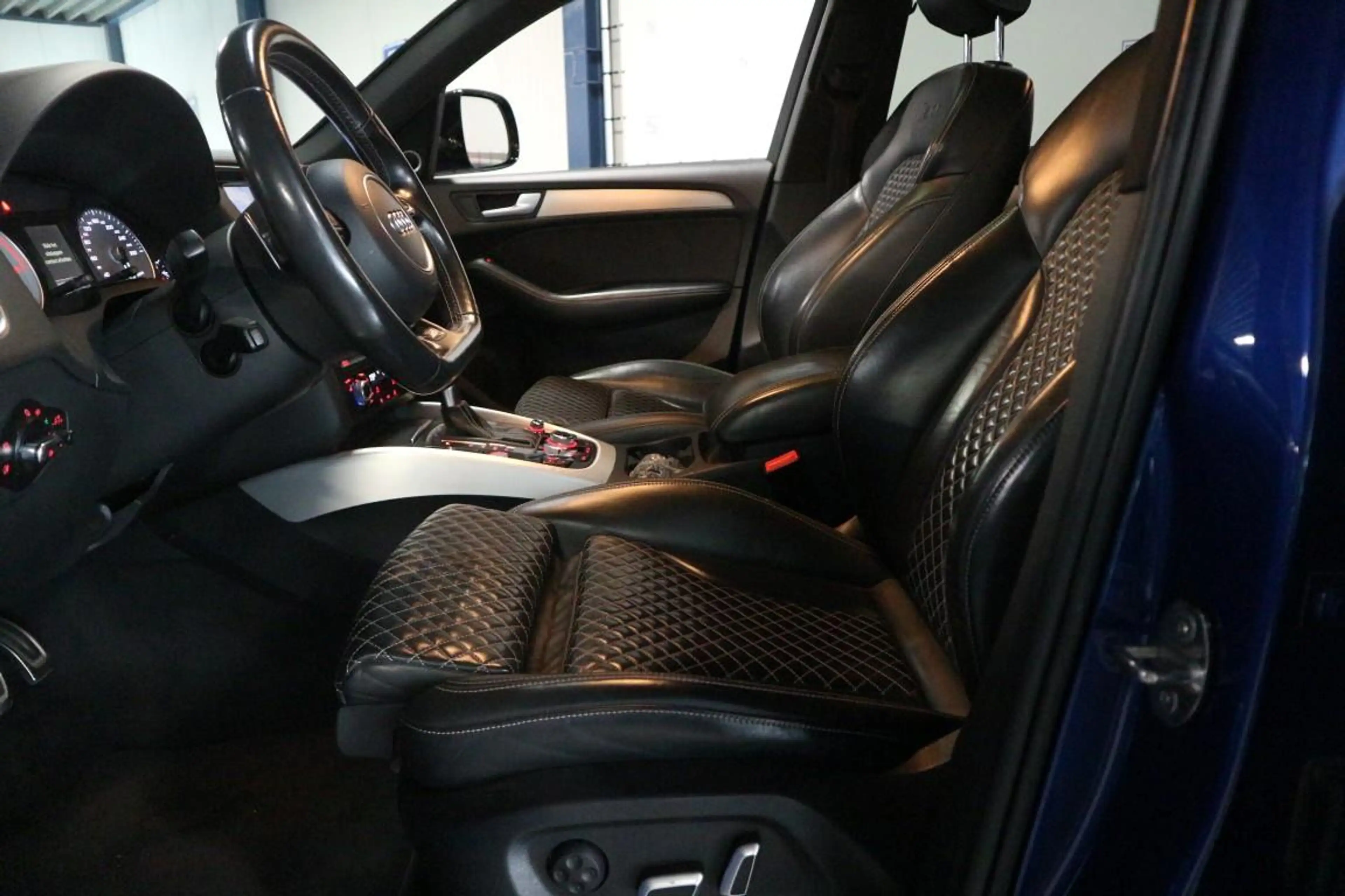 Audi Q5 3.0 TDI SQ5 Plus quattro Pro Line / 340 PK / 13K E — photo 10
