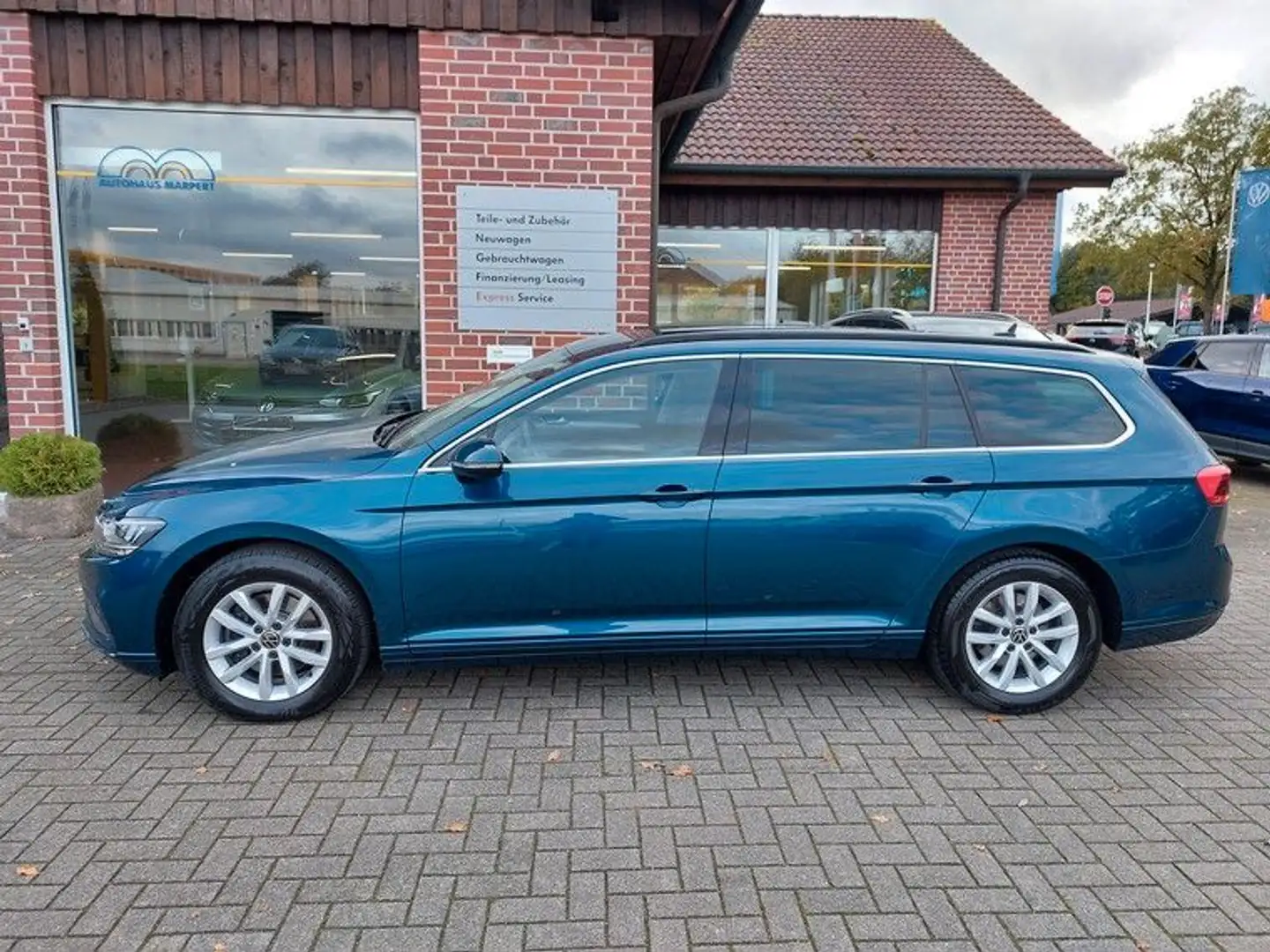Volkswagen Passat Variant 2,0 TDI Business *DSG*AHK*Kamera* Bleu - 2